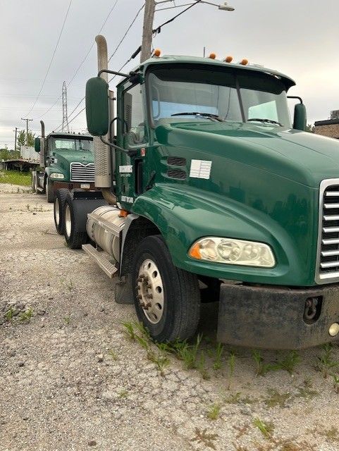 2007 MACK CXN (VISION) TRACTOR TRUCK - undefined
