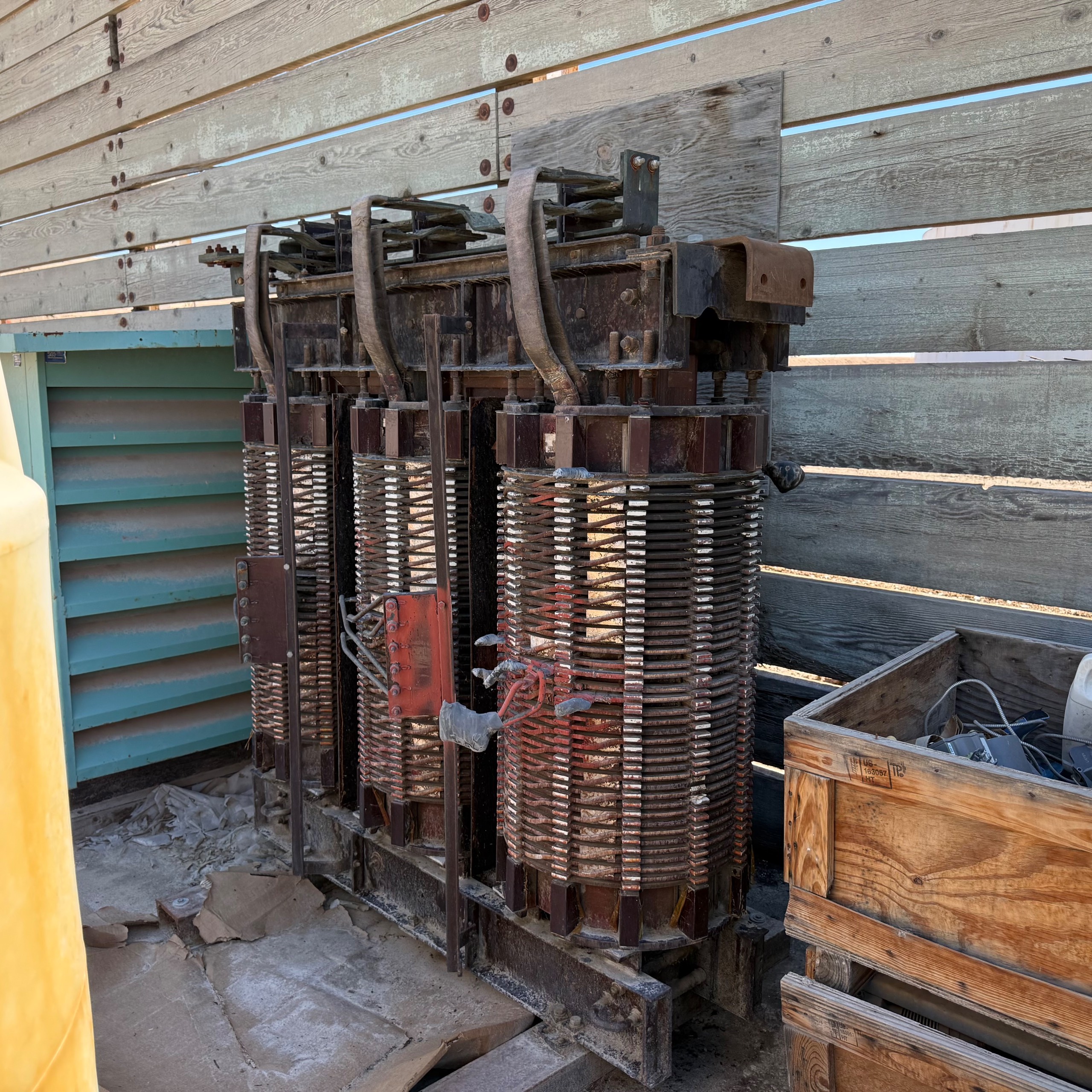 BULK QTY MISCELLANEOUS INDUSTRIAL PARTS - undefined