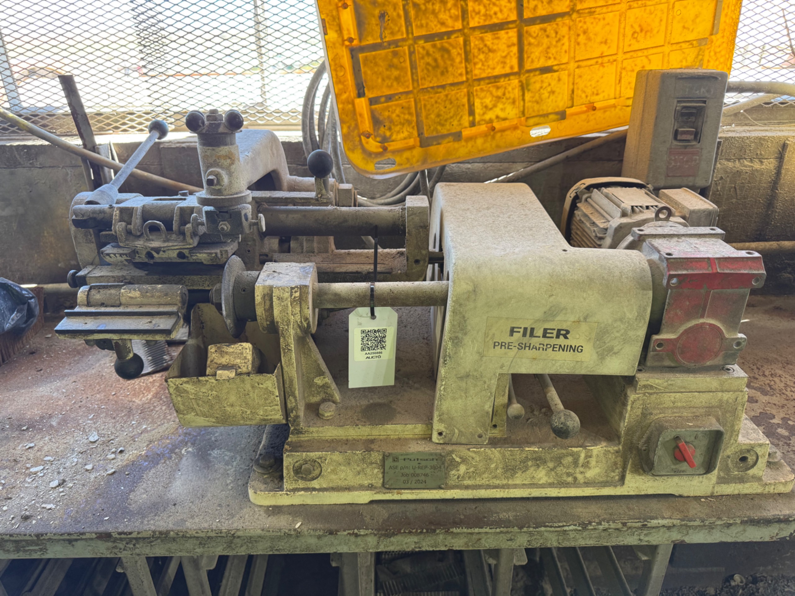 PUTSCH BEET SLICER BLADE SHARPENING MACHINE - undefined