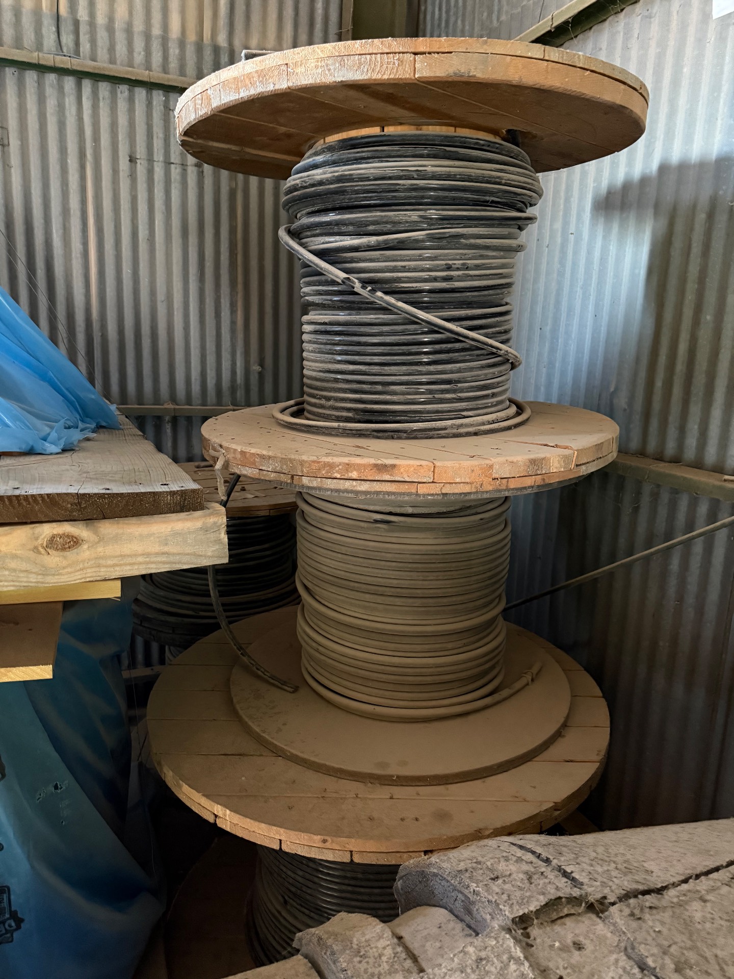 BULK QTY OF ELECTRICAL WIRE - undefined