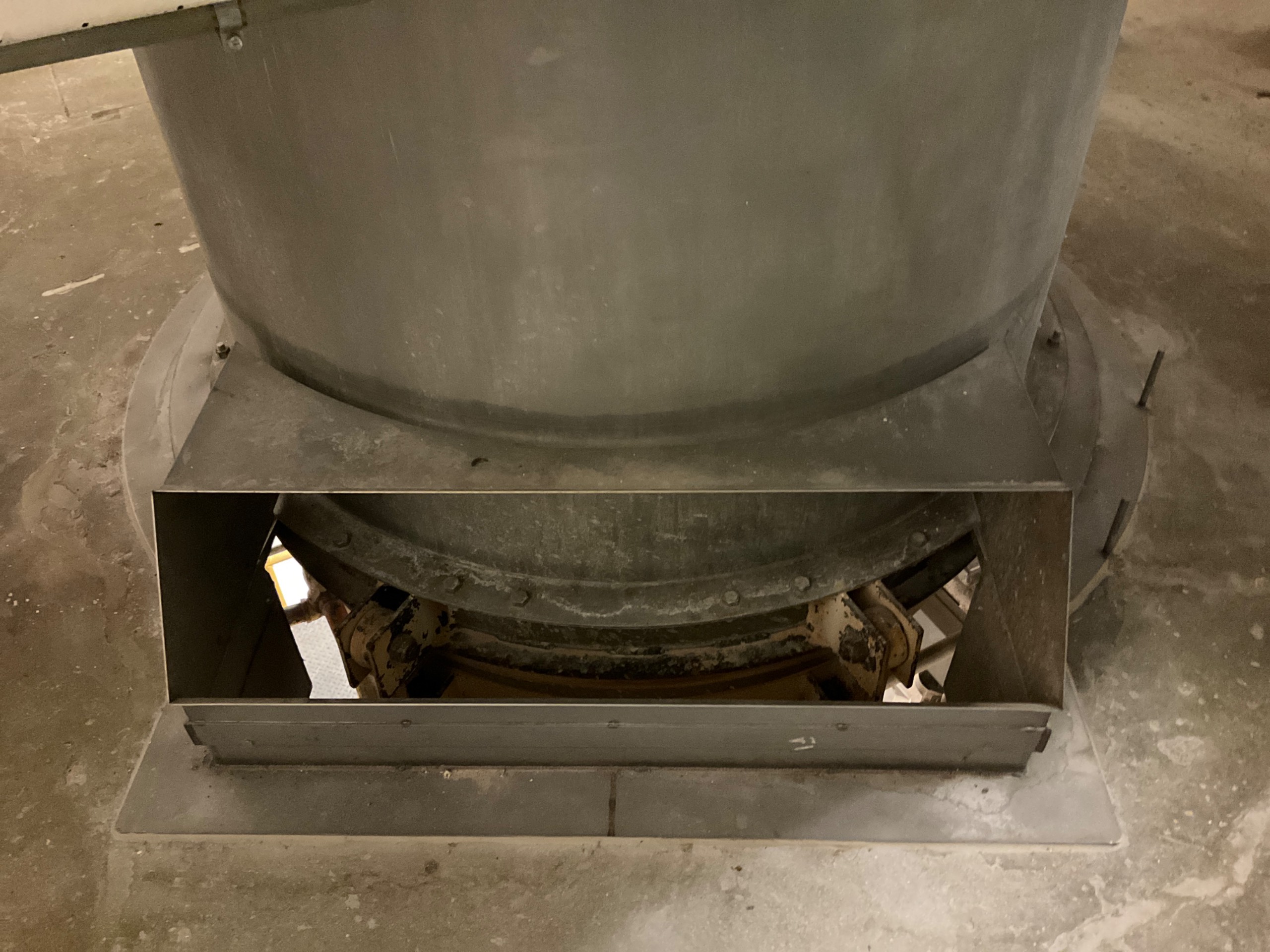 VIBRA SCREW INCORPARETED VIBRATORY STORAGE TANK - undefined