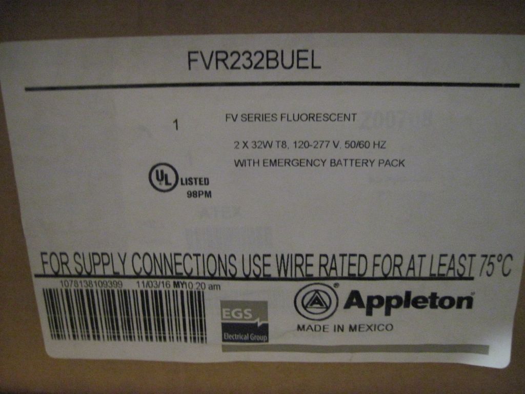 APPLETON FVR232BUEL FV SERIES FLUORESCENT LIGHT FIXTURE - undefined
