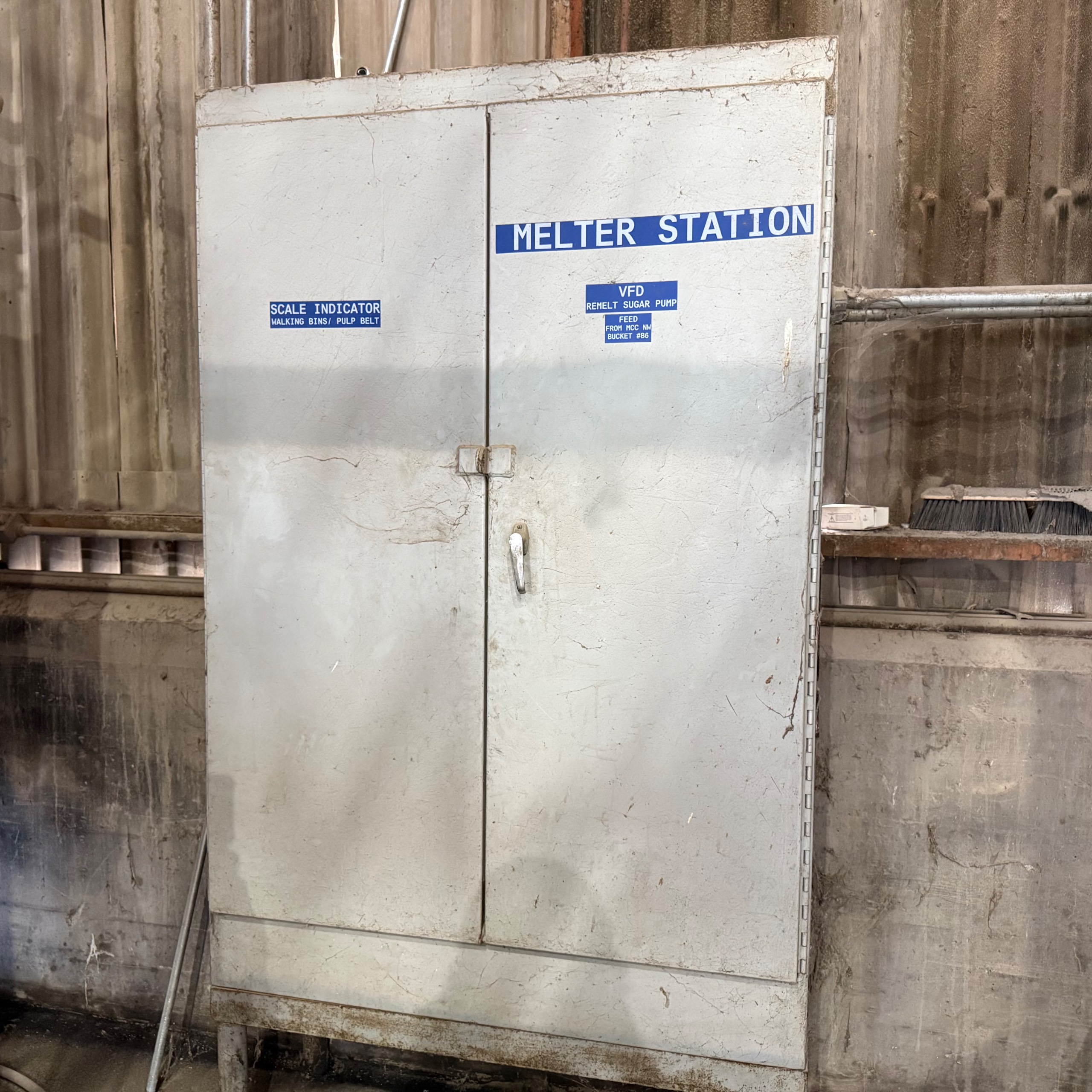 BULK QTY OF ELECTRICAL EQUIPMENT - undefined