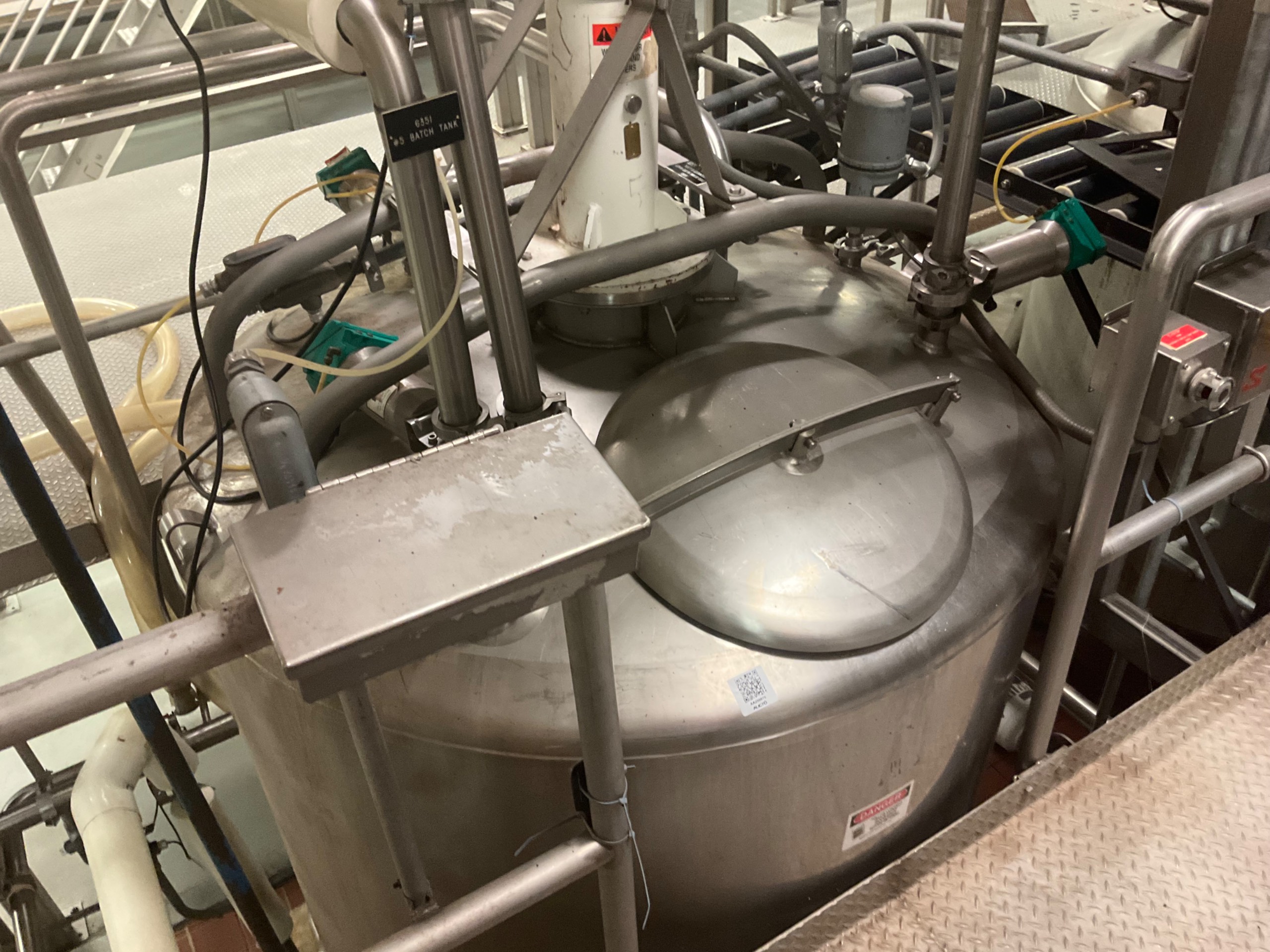 MIXER TANK 600 GALLON - undefined