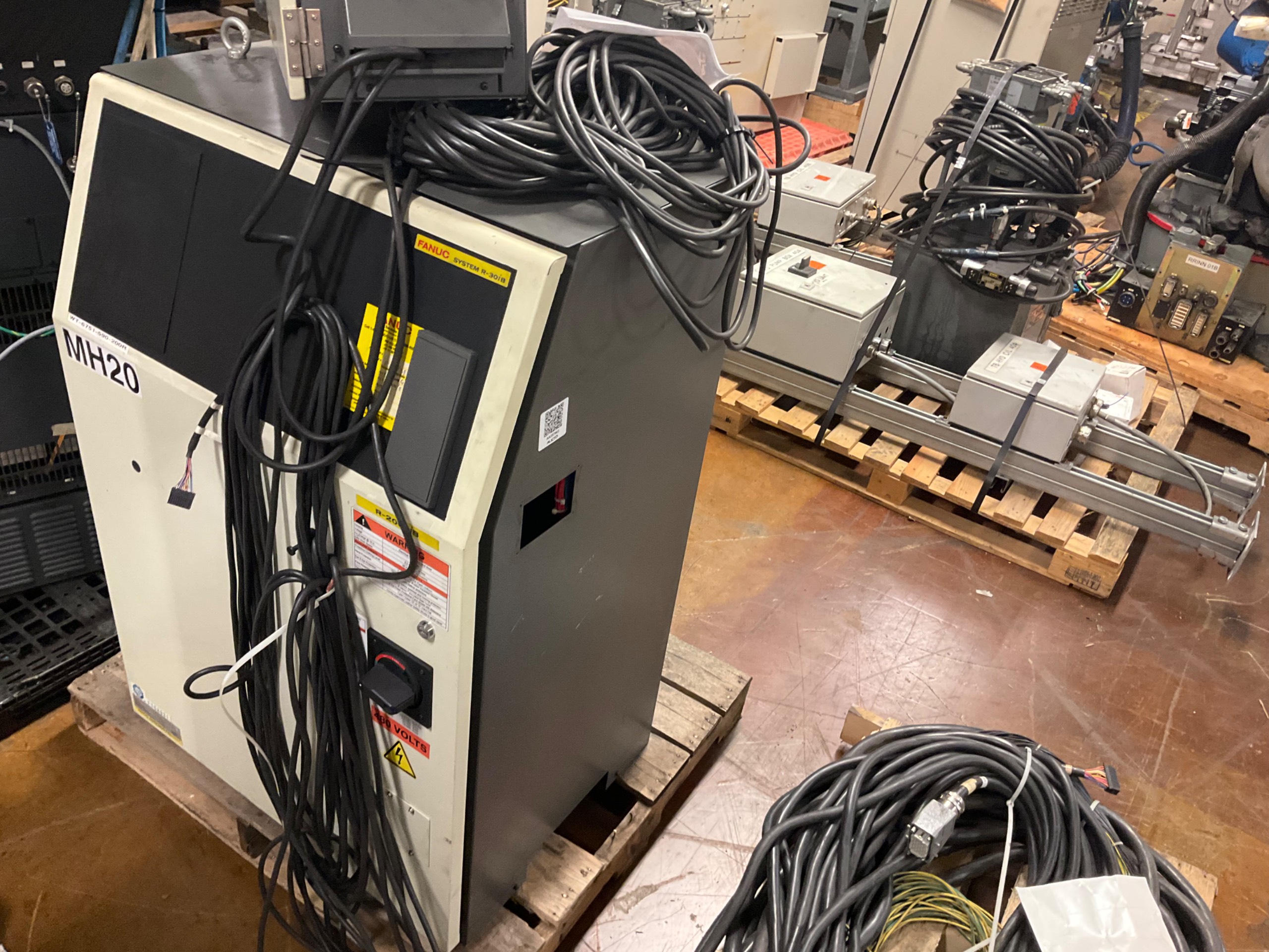 2014 FANUC R-30IB ROBOT CONTROLLER - undefined