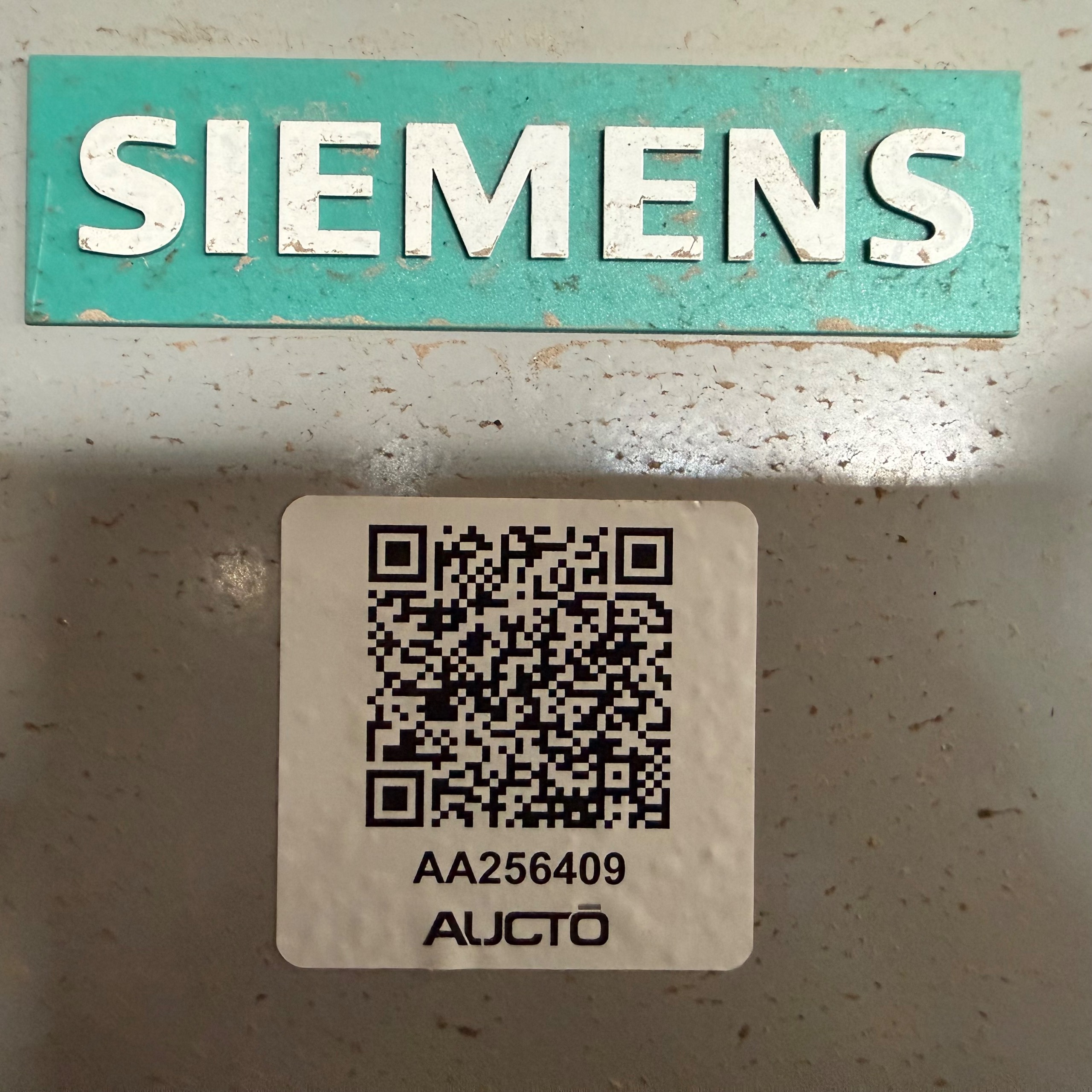 BULK QTY OF ELECTRICAL EQUIPMENT - undefined