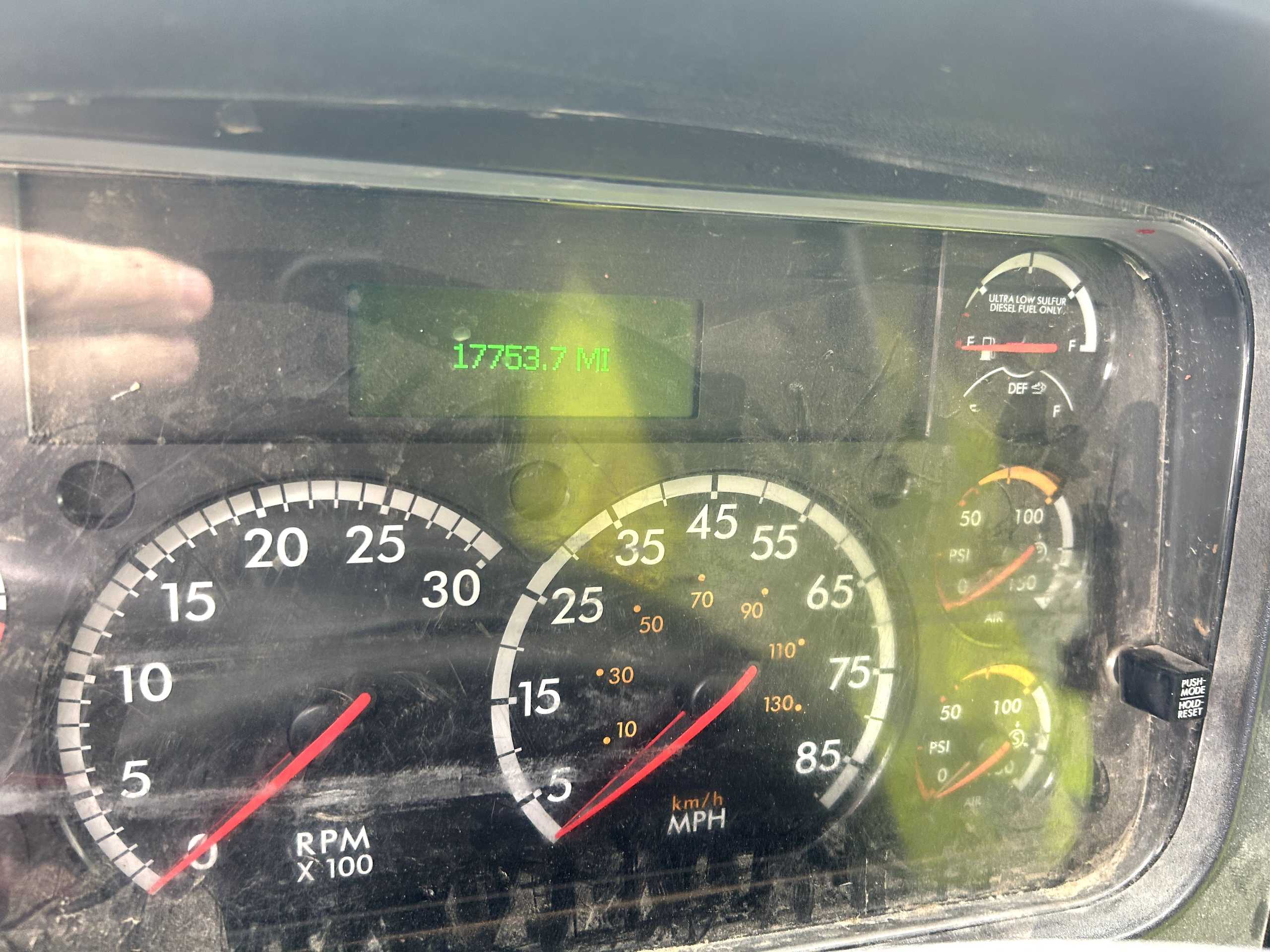 2012 FREIGHTLINER 114SD HYDRO EXCAVATOR TRUCK - undefined