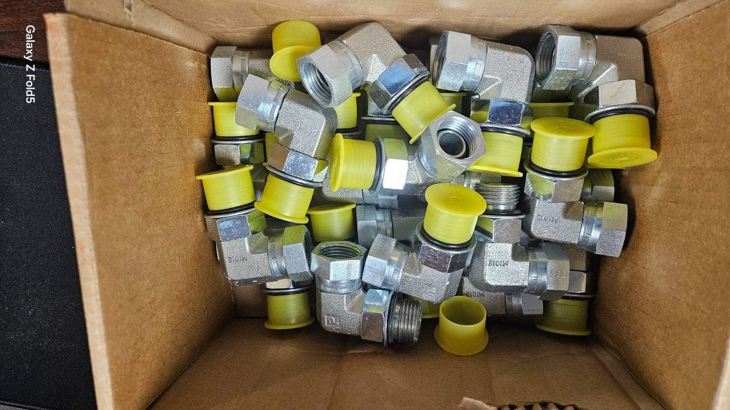 PARKER HANNIFIN 2507-10-08 HYDRAULIC FITTINGS CASE OF 25 - undefined