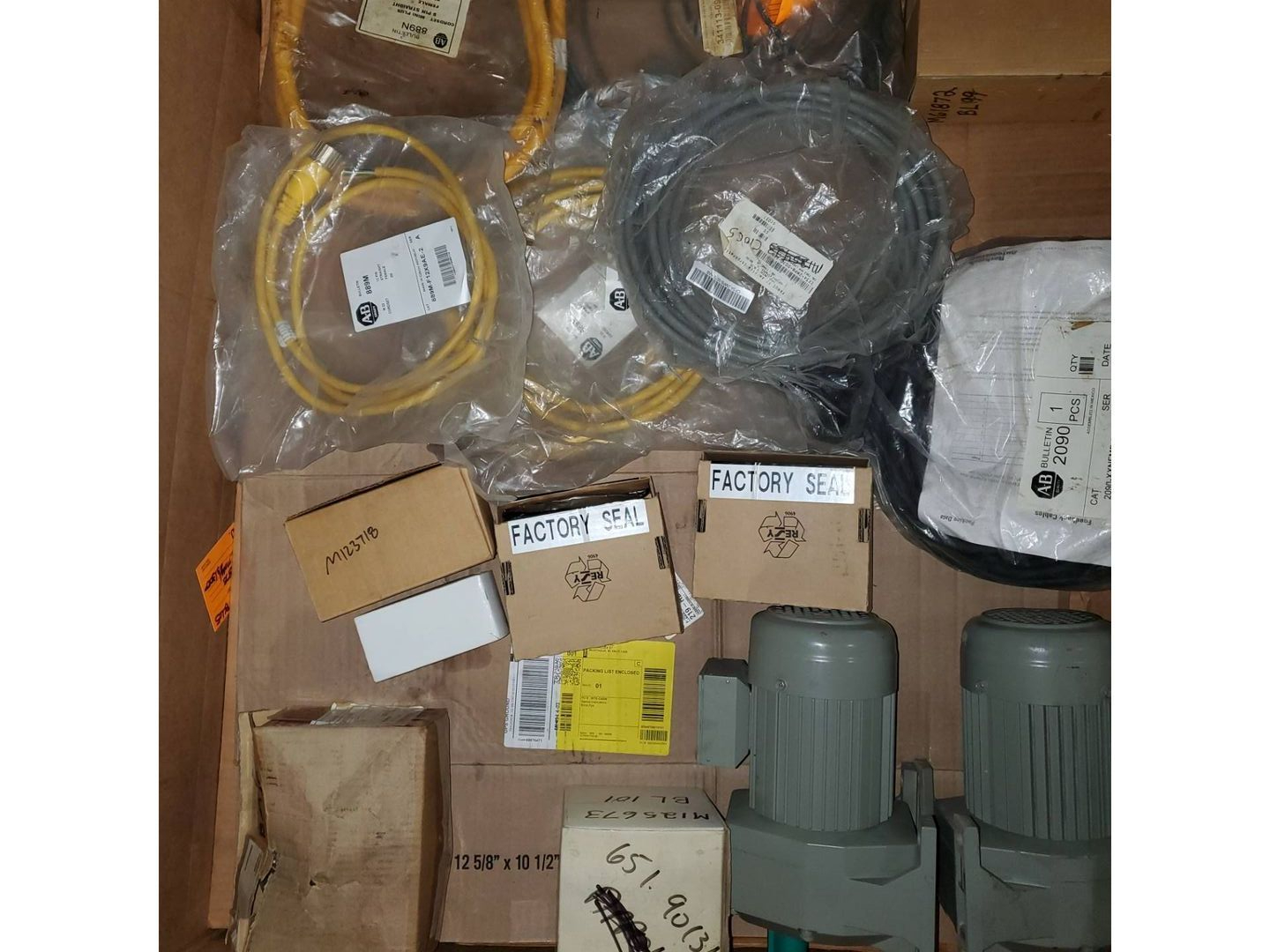 BULK QTY OF INDUSTRIAL PARTS - undefined