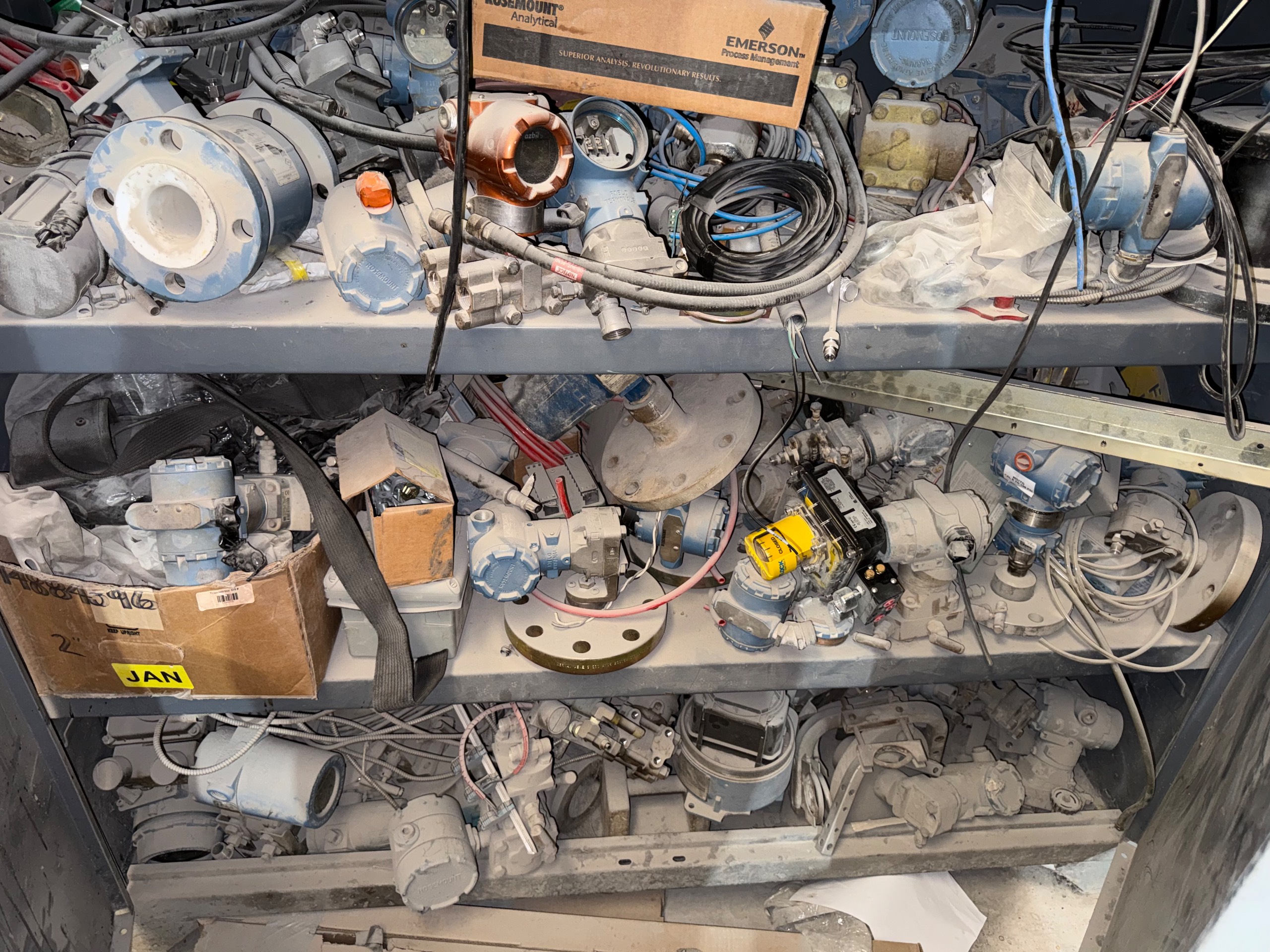 BULK CONTENTS OF INSTRUMENT ROOM - undefined