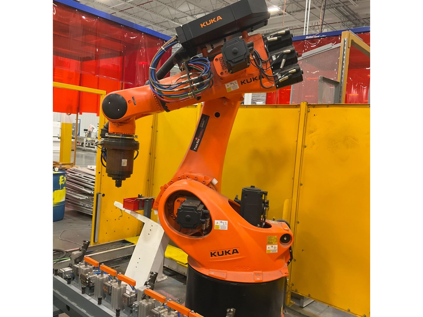 2021 KUKA KR 500 R2830 ROBOT & CONTROLLER ASSEMBLY - undefined