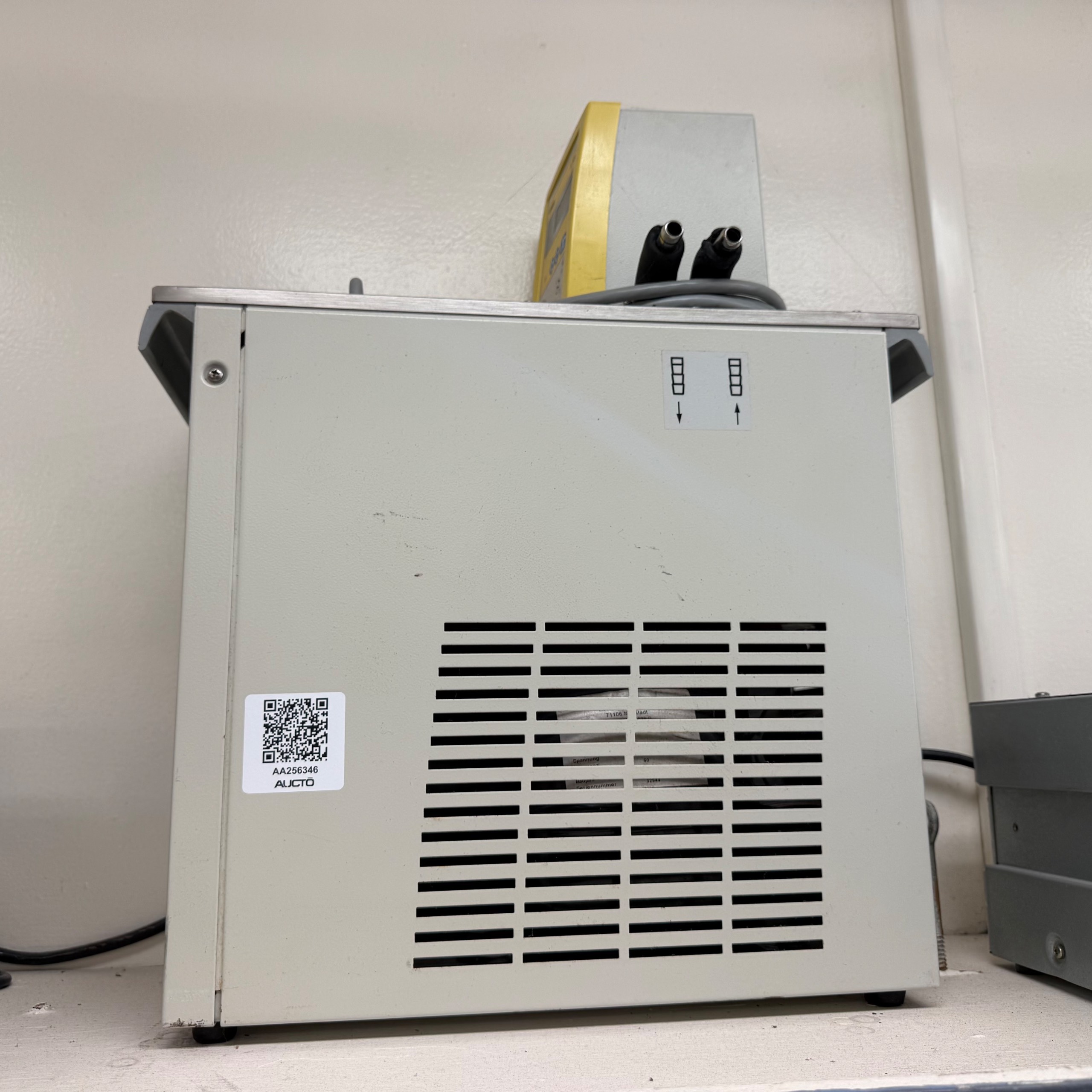 LAUDA RE106 RECIRCULATING CHILLER - undefined