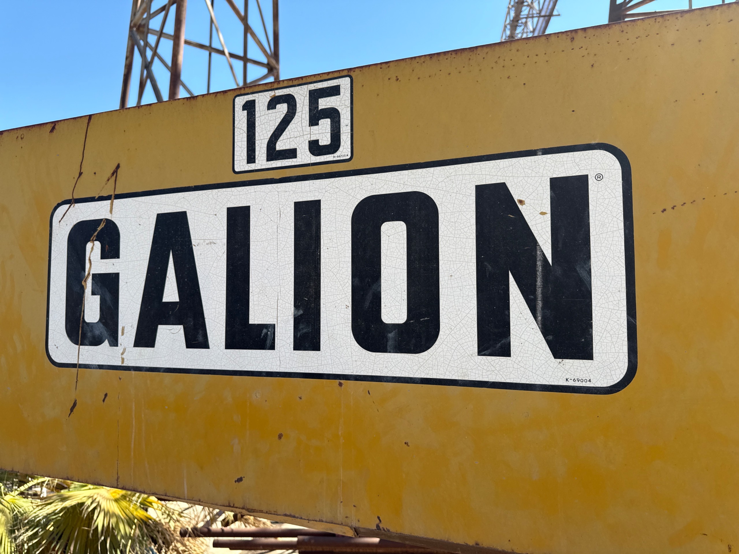 GALION 125 ROUGH TERRAIN CRANE - undefined