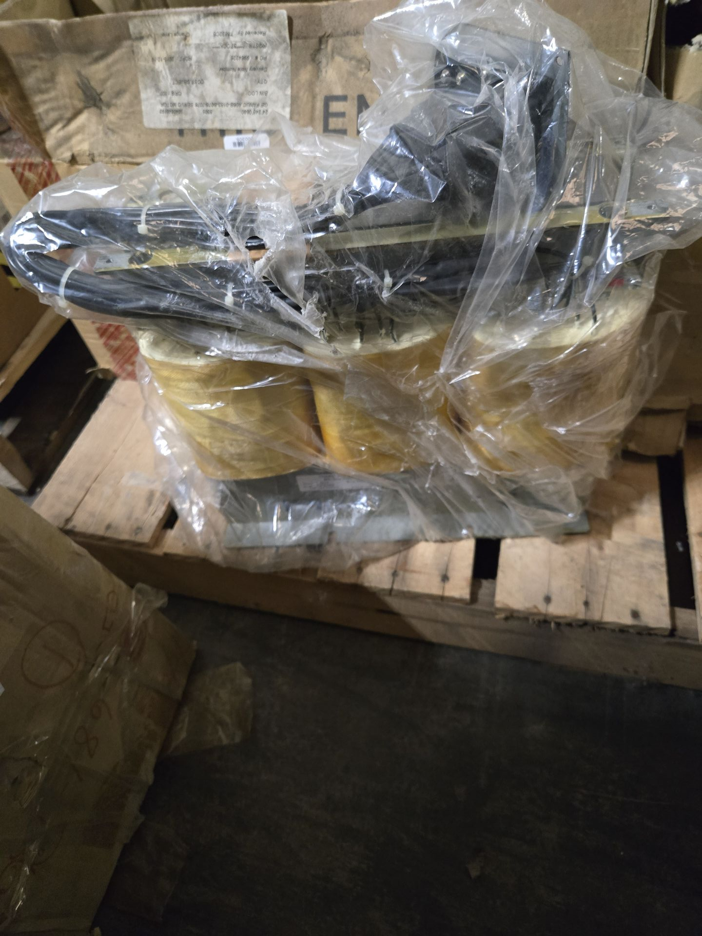 BULK QTY OF FANUC SERVO MOTORS, FANS, AND TRANSFORMER - undefined