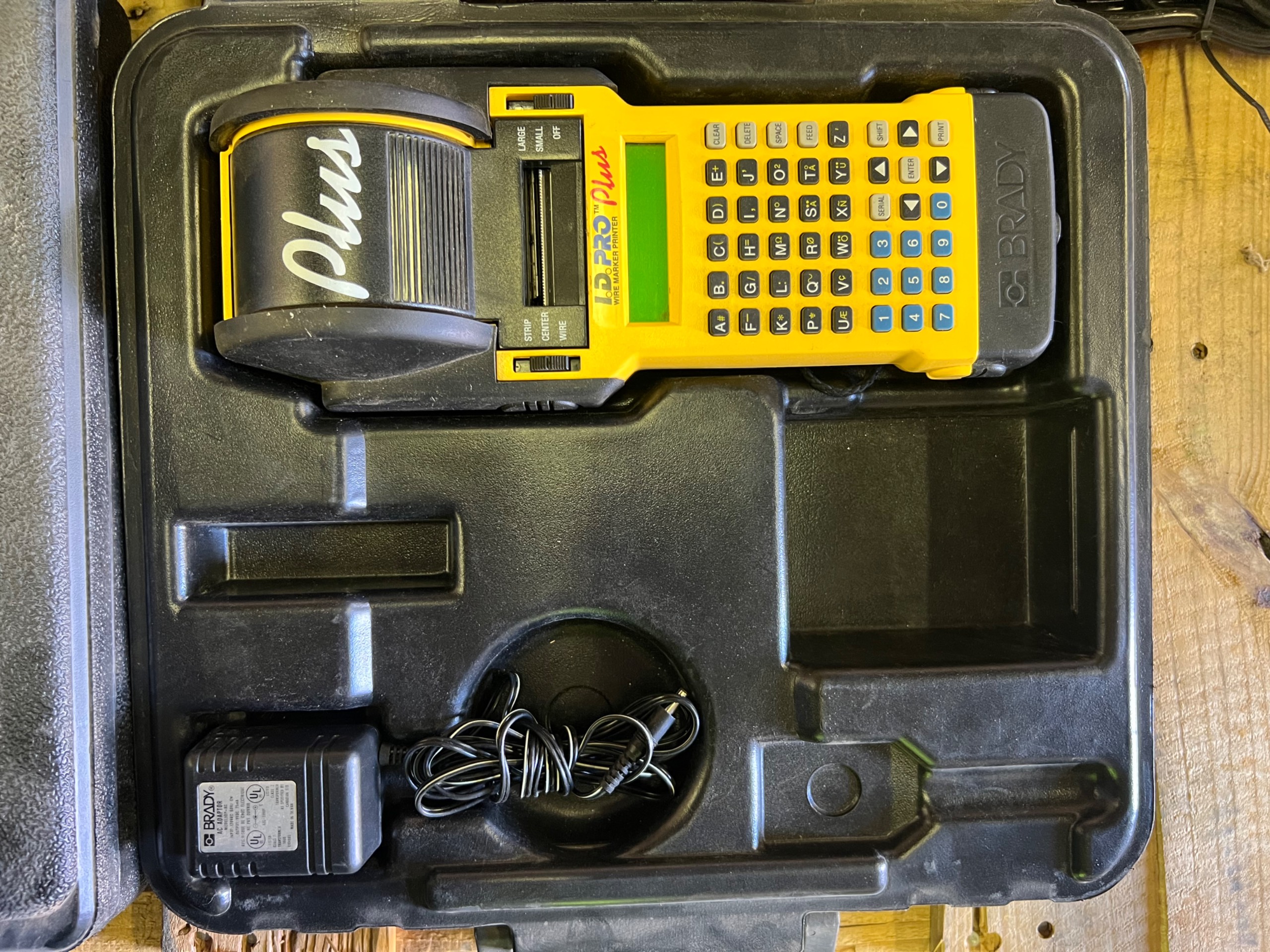 BULK QTY OF TESTING AND MEASURING EQUIPMENT - undefined