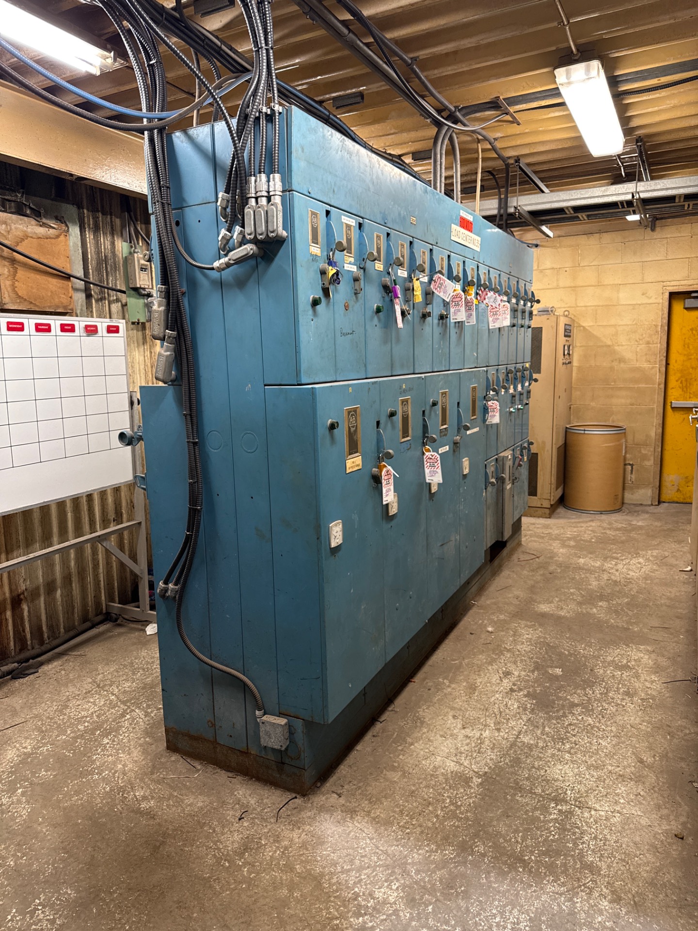 BULK QTY OF ELECTRICAL ROOM CONTENTS - undefined