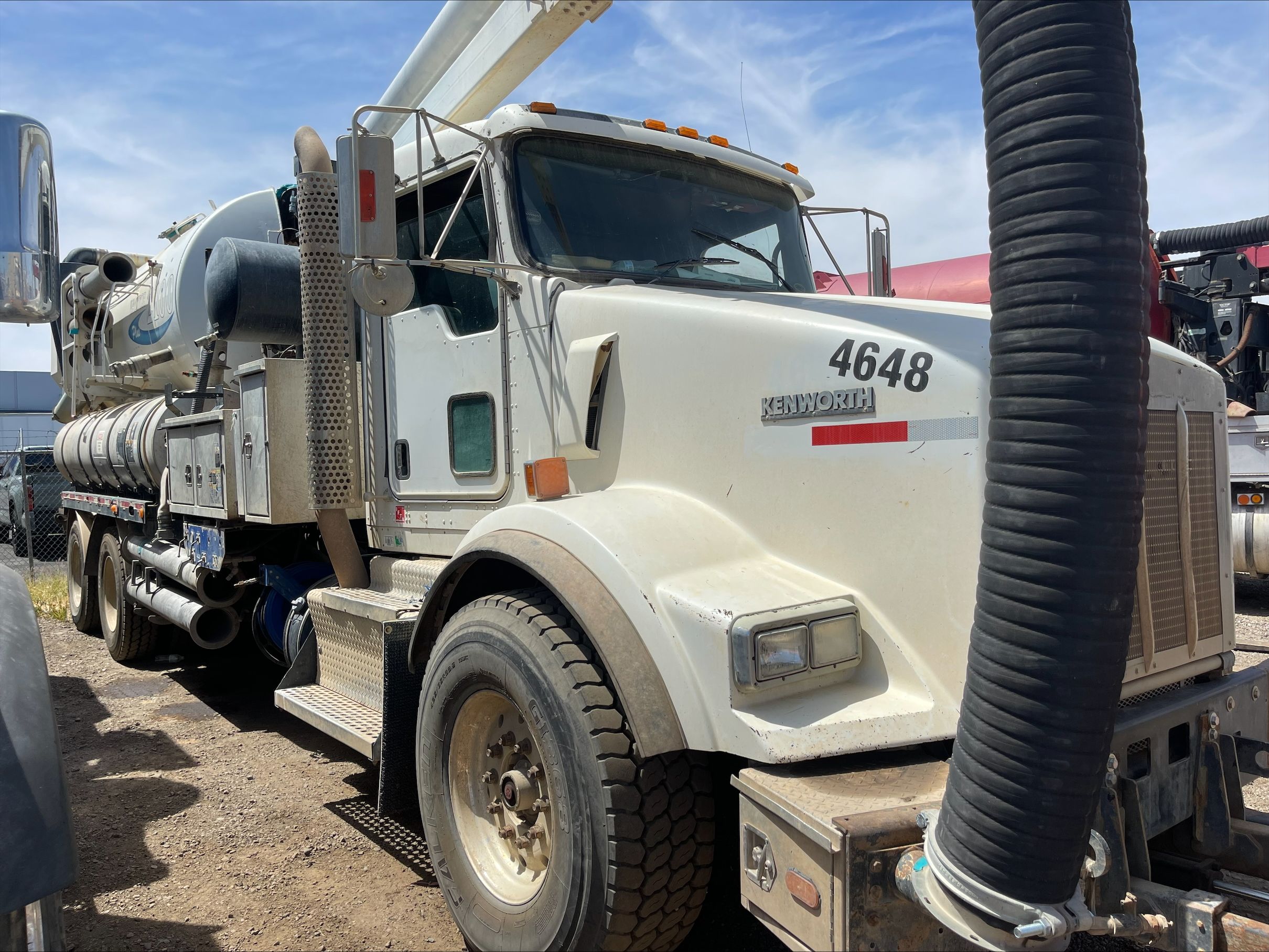 2014 VACTOR 2100 COMBINATION SEWER CLEANING TRUCK - KENWORTH - undefined