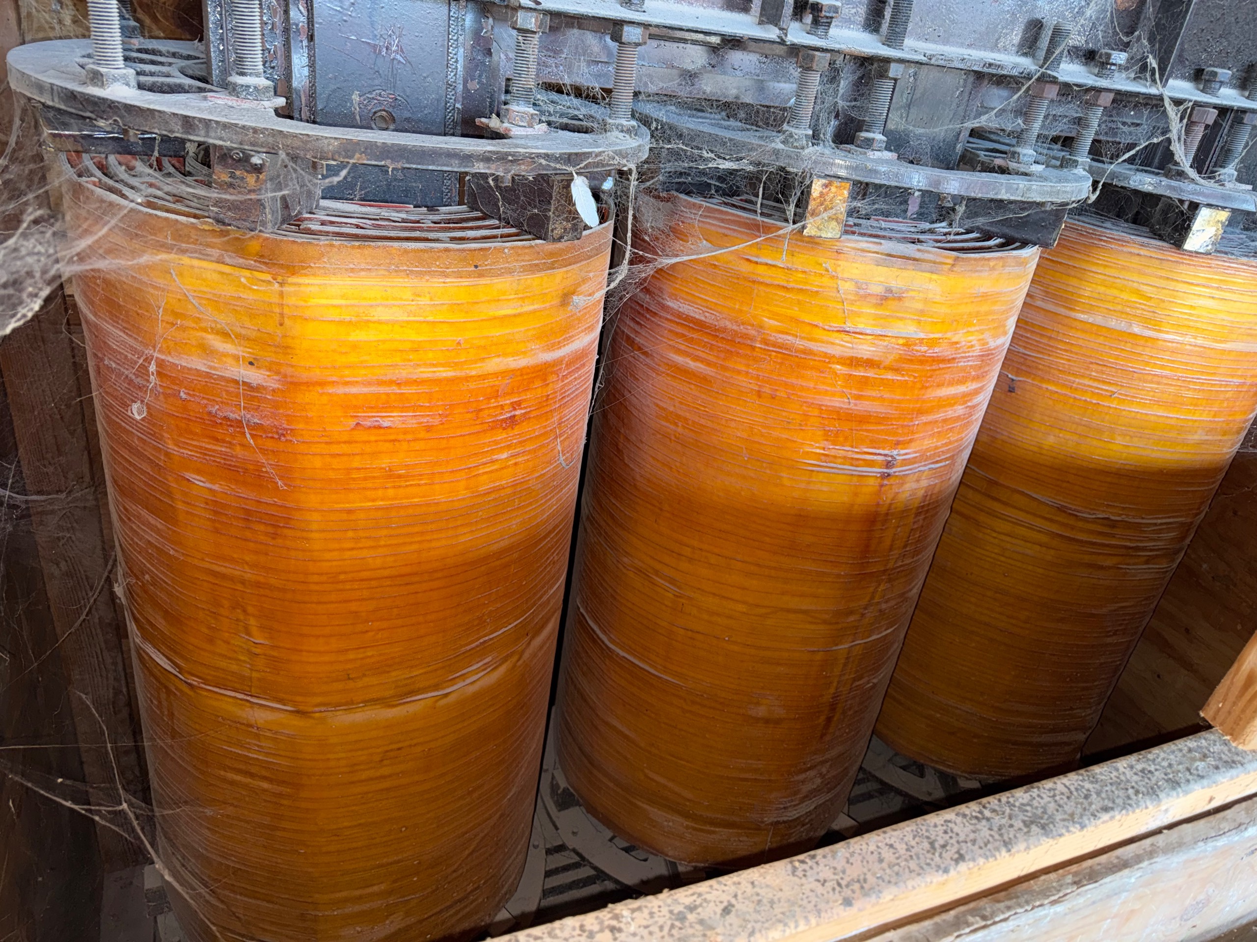 DRY TYPE TRANSFORMER - undefined