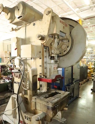 60 TON MINSTER O.B.I. PRESS, 4" STROKE, 13" SHUT HEIGHT, 90-180 SPM, 7.5 HP MOTOR - undefined