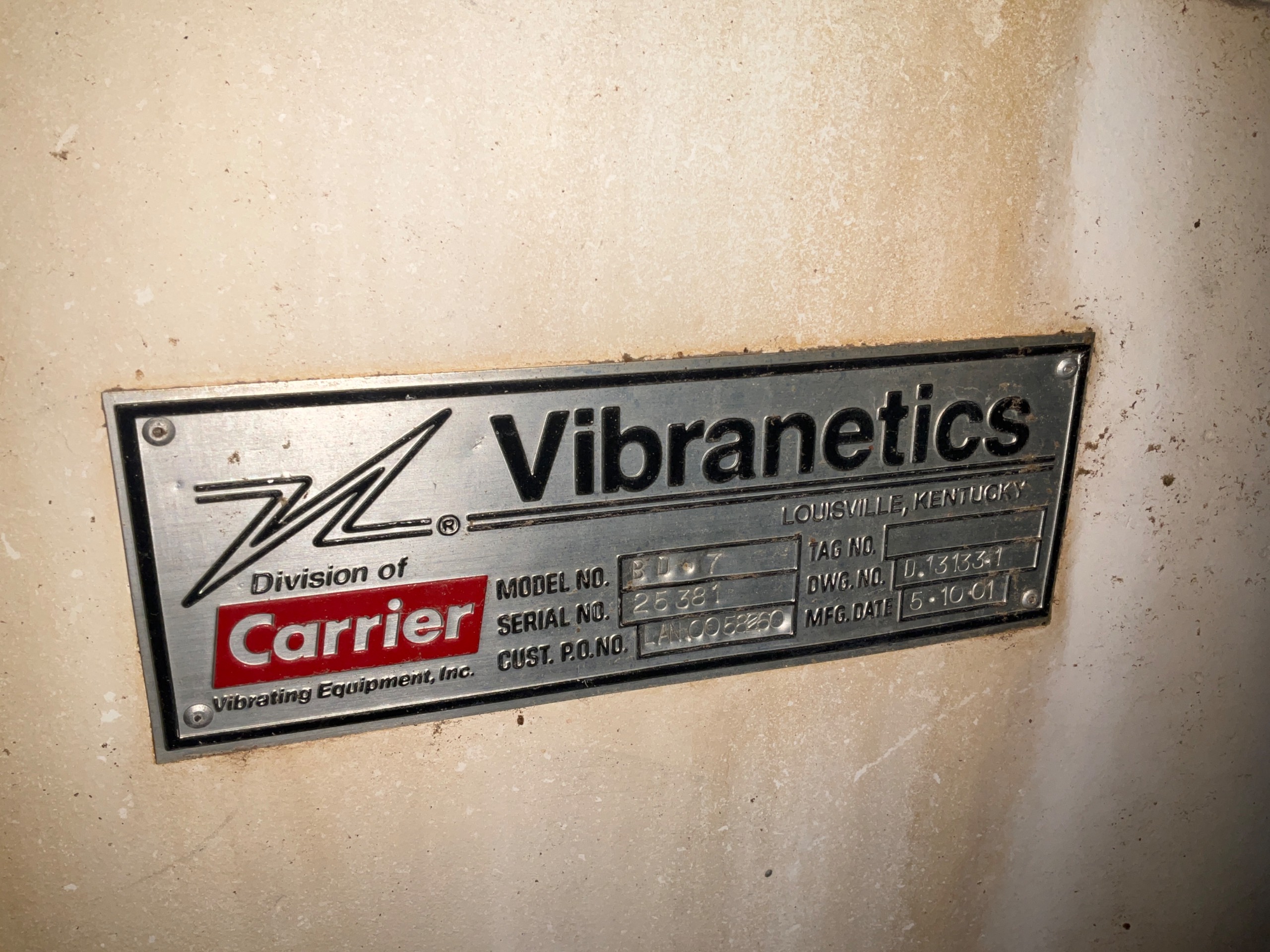 2001 CARRIER BD7 VIBRATORY STORAGE TANK - undefined