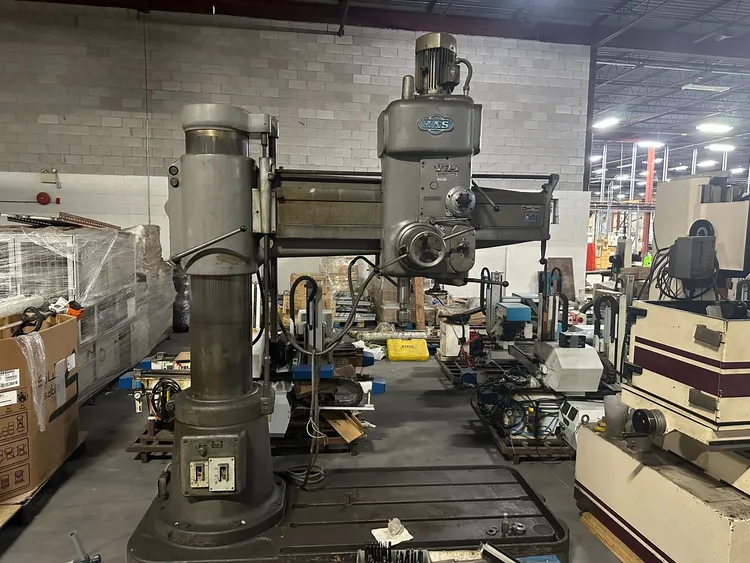 1971 MAS VR4 RADIAL DRILLING MACHINE 50MM CAPACITY, 1470MM ARM, 2000 RPM, 575V 60HZ 3PH - undefined