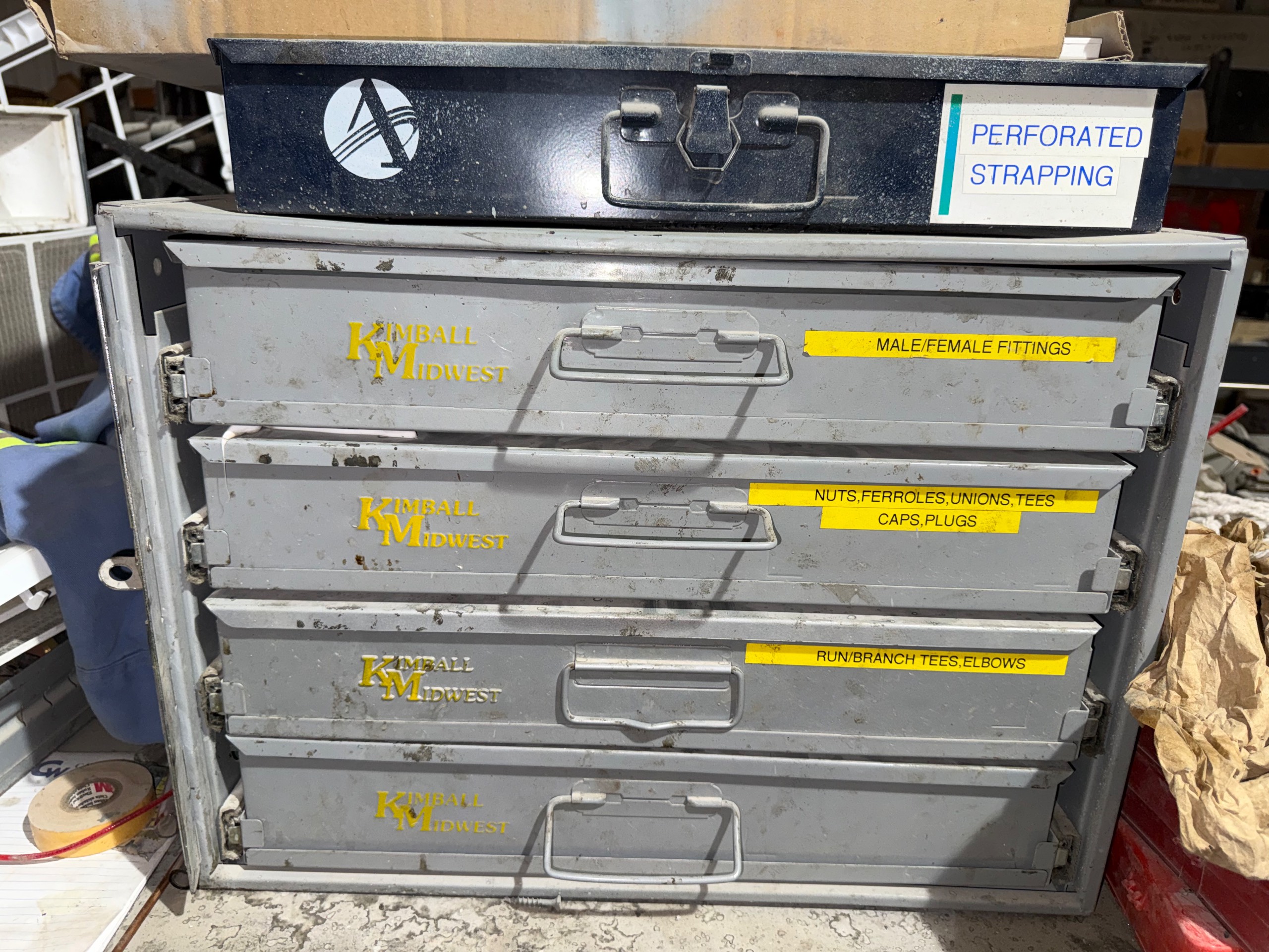 BULK CONTENTS OF INSTRUMENT ROOM - undefined