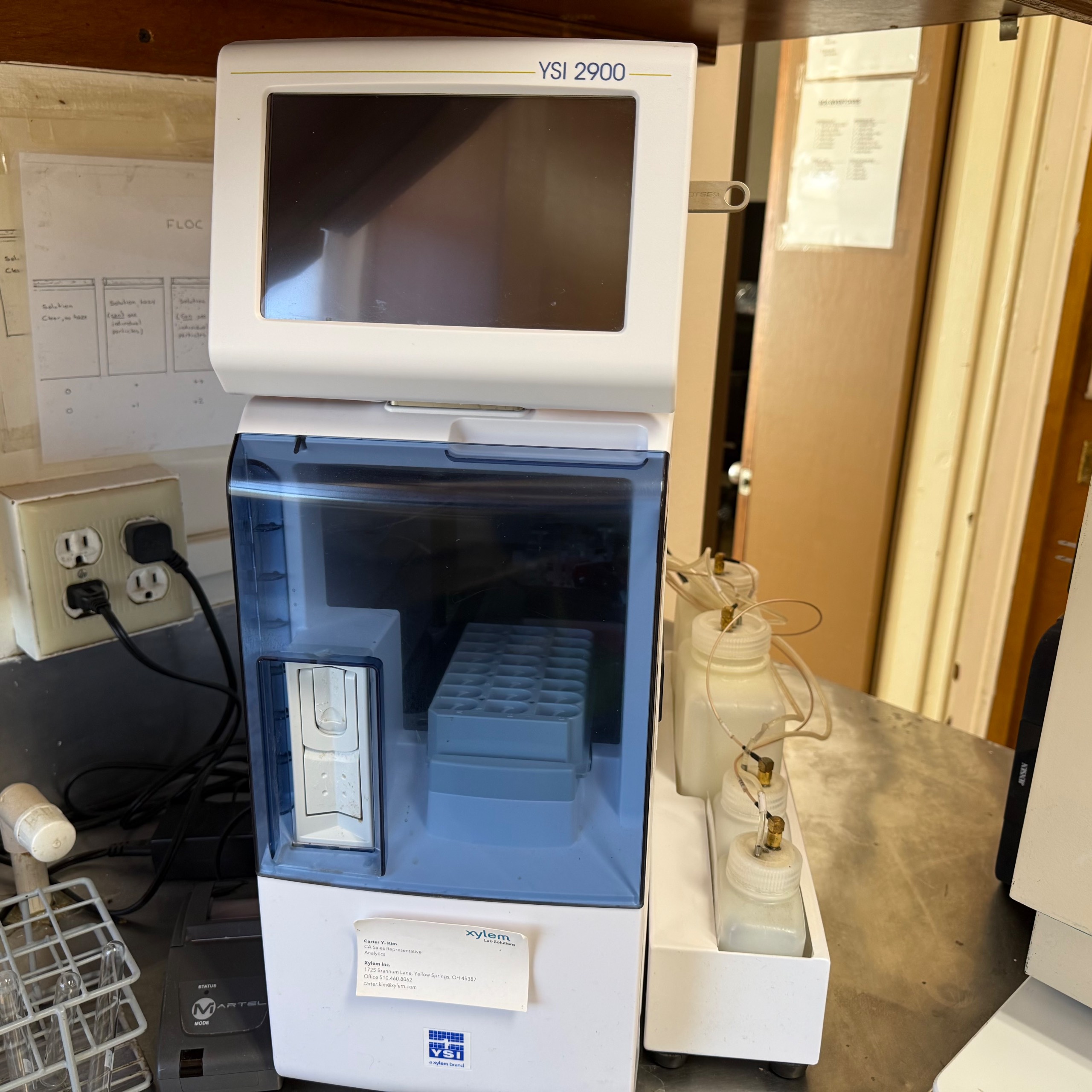 YSI 2900D BIOCHEMISTRY ANALYZER - undefined