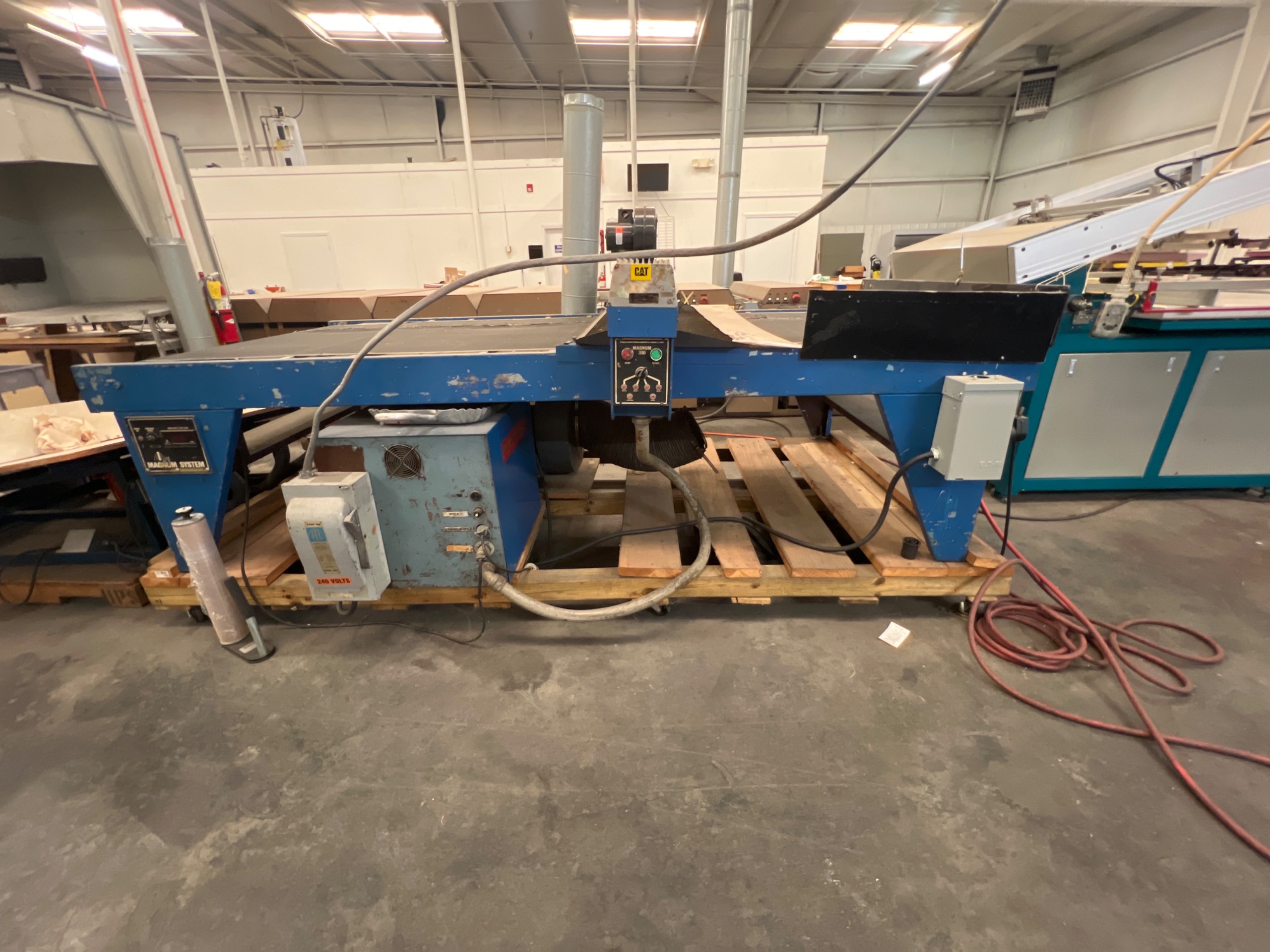 AMERICAN SCREEN PRINTING EQUIPMENT 48-300W MAGNUM CONVEYOR DRYER - undefined