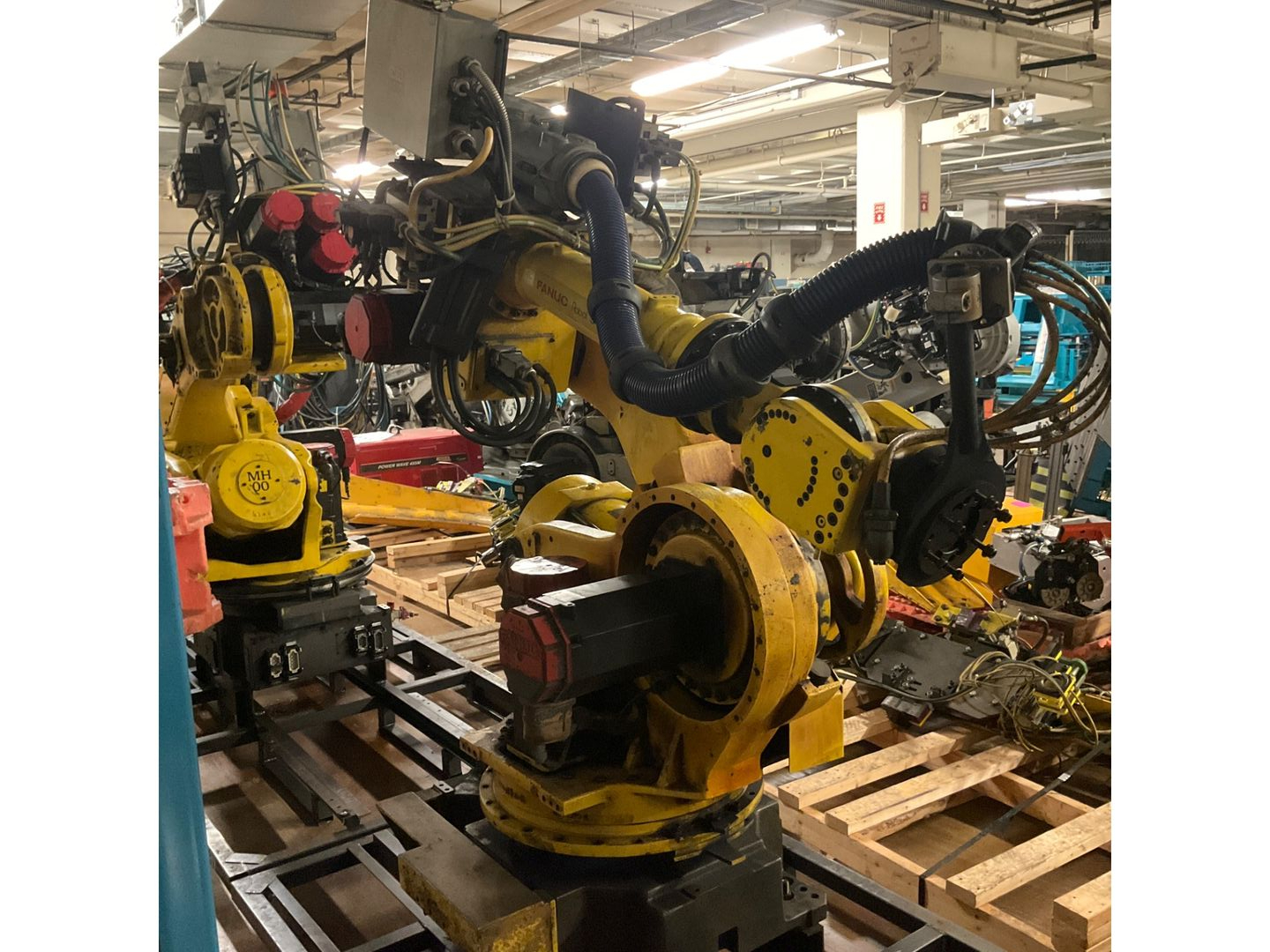 2000 FANUC S-430I F ARTICULATED ROBOT - undefined