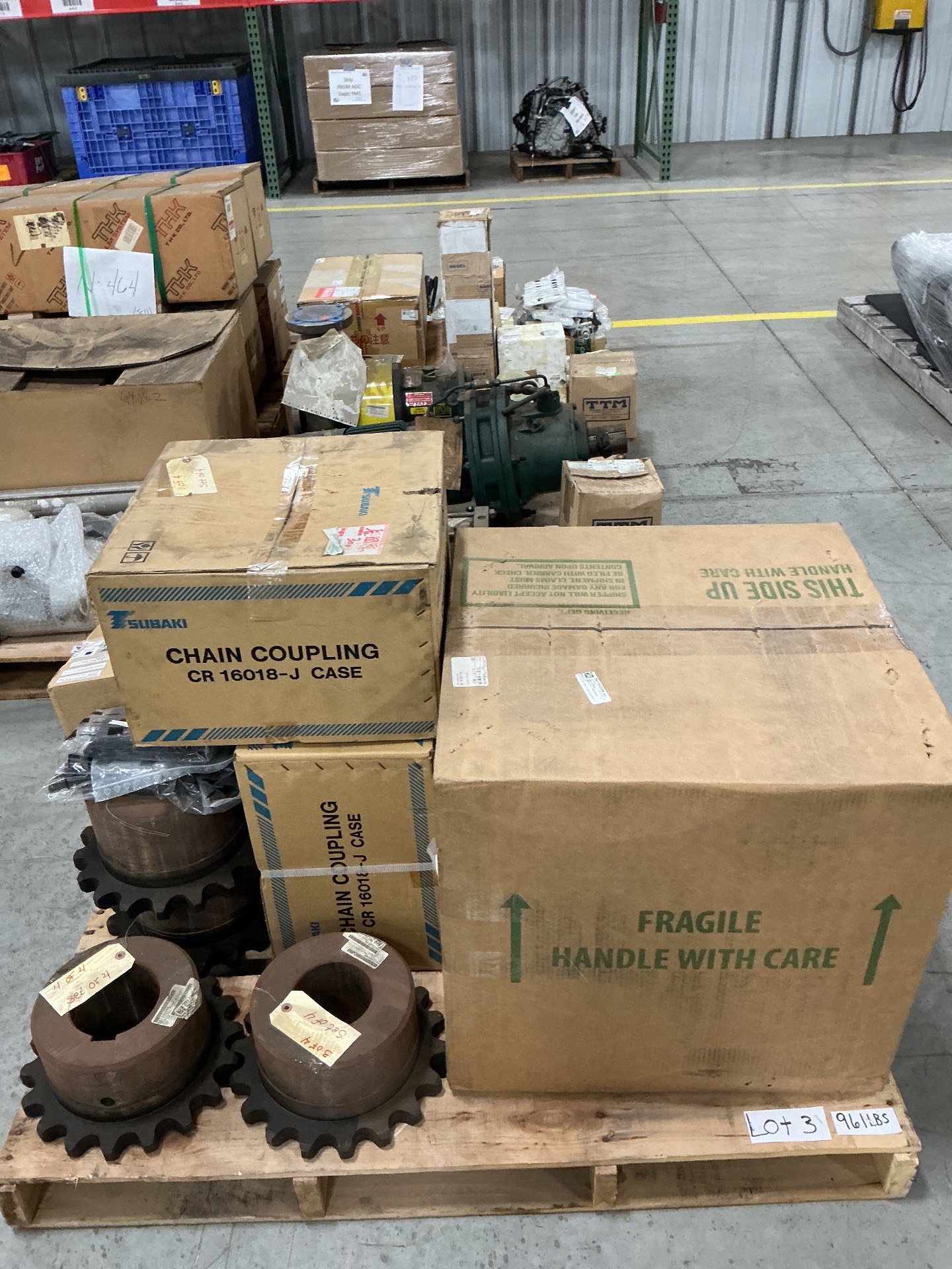 BULK QTY OF INDUSTRIAL PARTS AND PNEUMATIC COMPONENTS - undefined