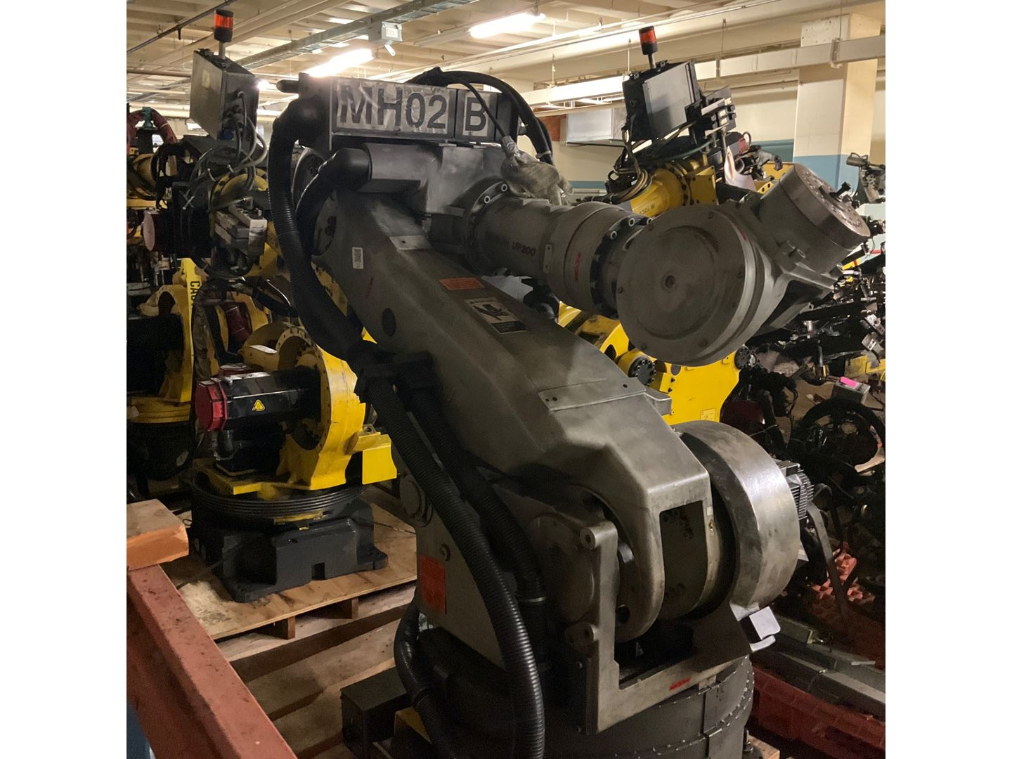 2001 YASKAWA MOTOMAN-UP200 ARTICULATED ROBOT - undefined