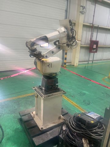 2016 FANUC M-10IA/12 ARTICULATED ROBOT - undefined