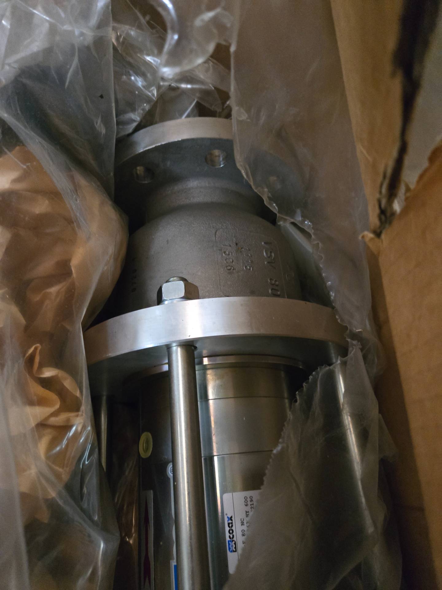 BULK LOT OF SERVO MOTOR AND COAXIAL VALVE - undefined