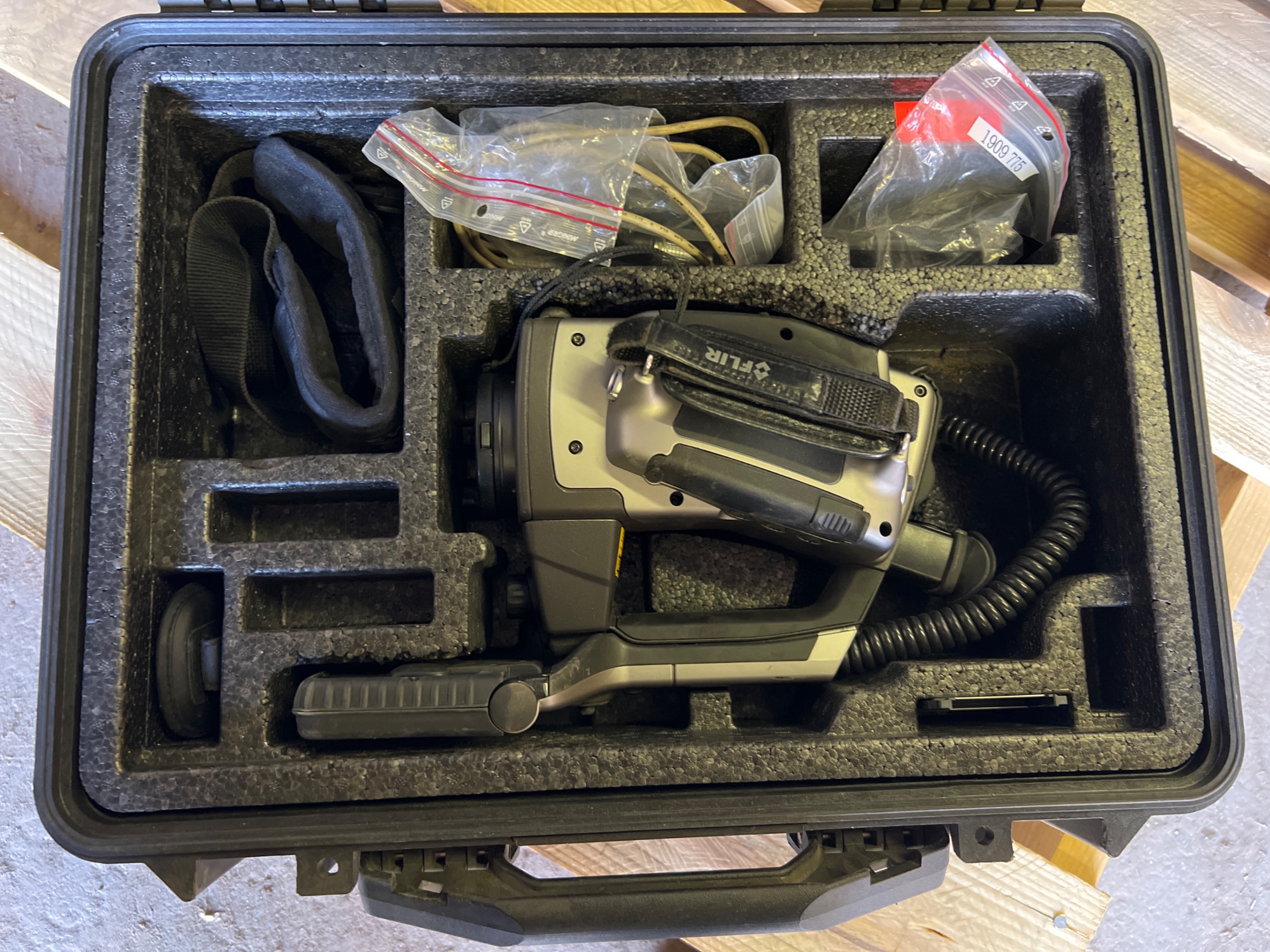 2004 FLIR THERMACAM P65 INFRARED CAMERA - undefined