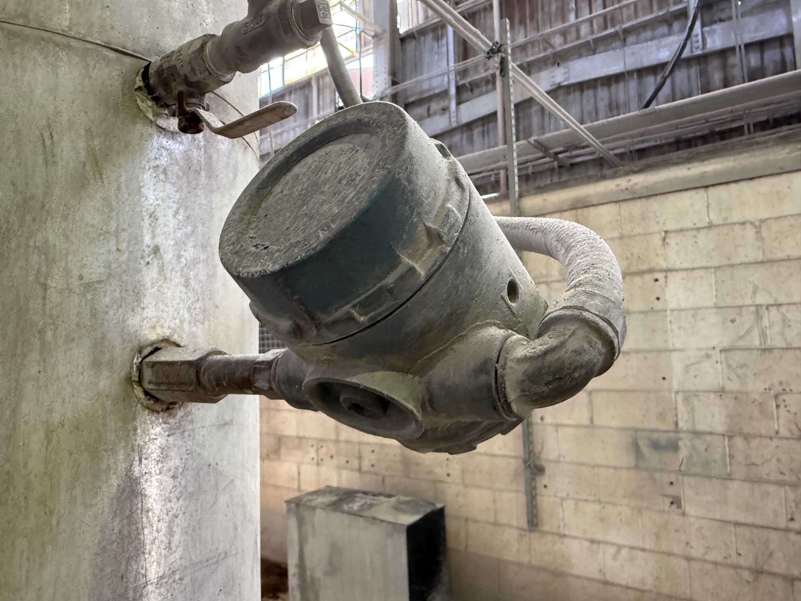 BULK QTY OF INSTRUMENTATION THROUGHOUT SECOND FLOOR - undefined