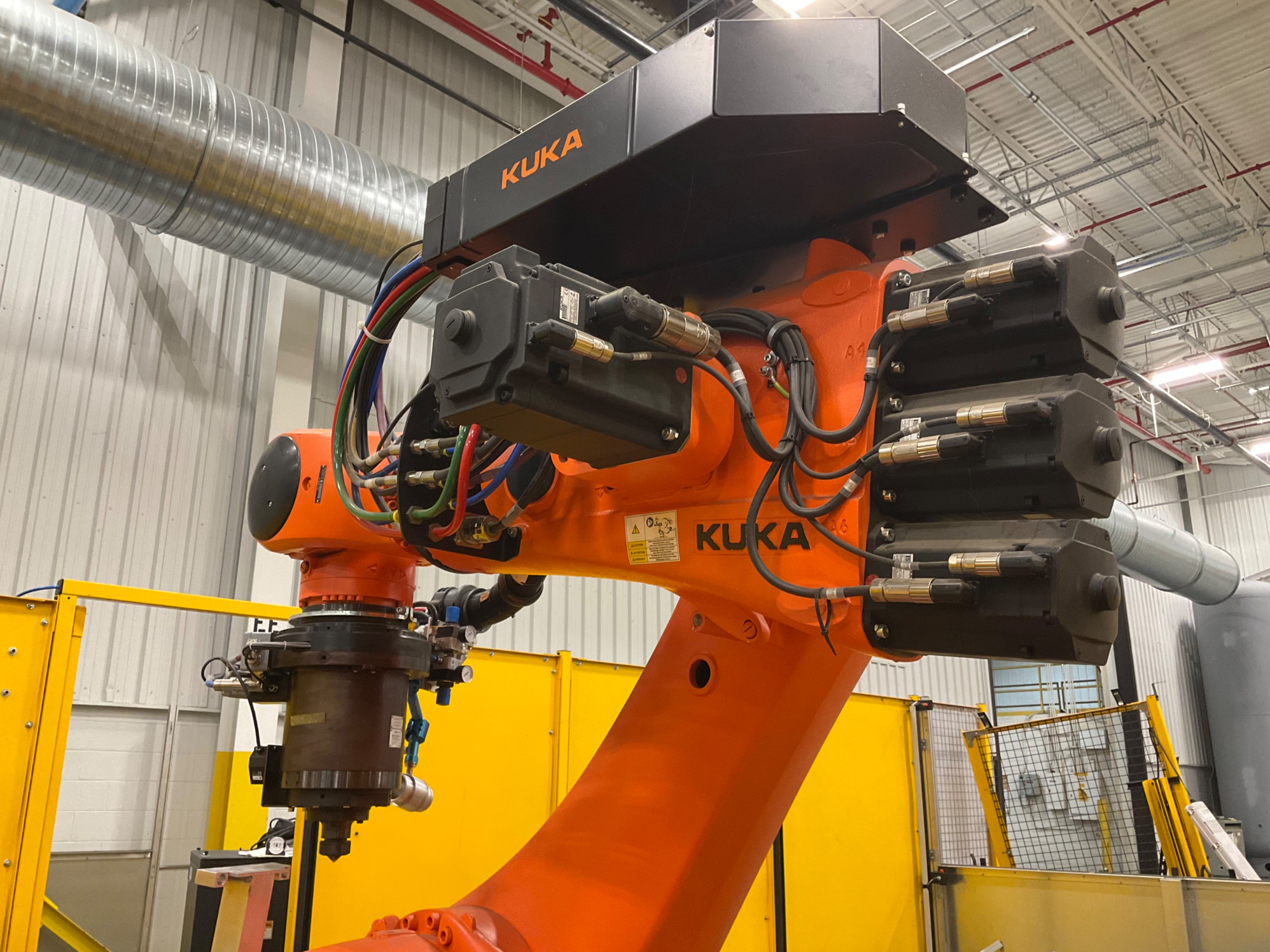 2021 KUKA KR 500 R2830 ROBOT & CONTROLLER ASSEMBLY - undefined