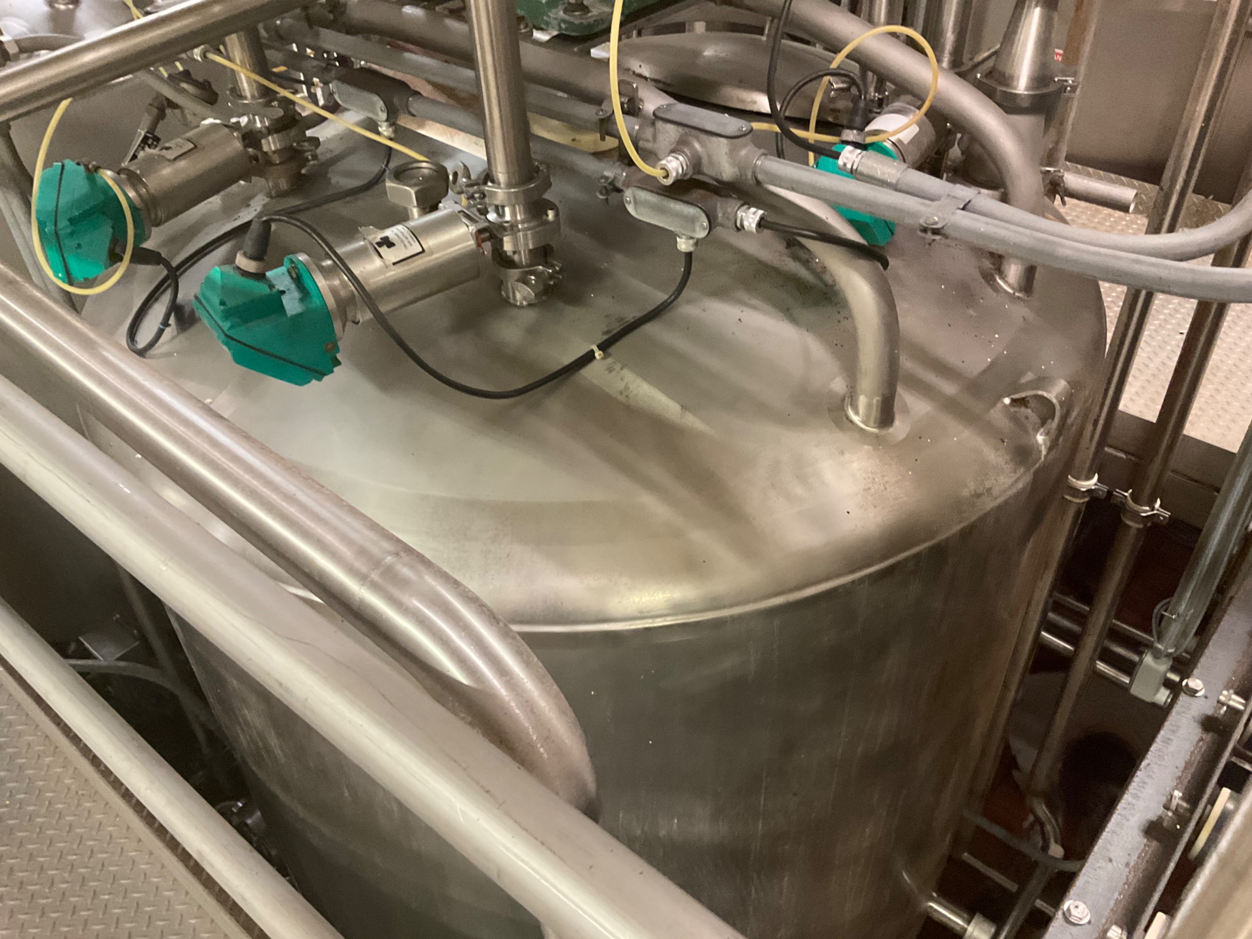 MIXER TANK 600 GALLON - undefined