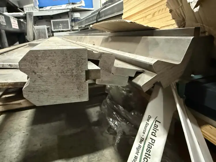 VARIOUS LENGTH PRESS BRAKE DIES - undefined