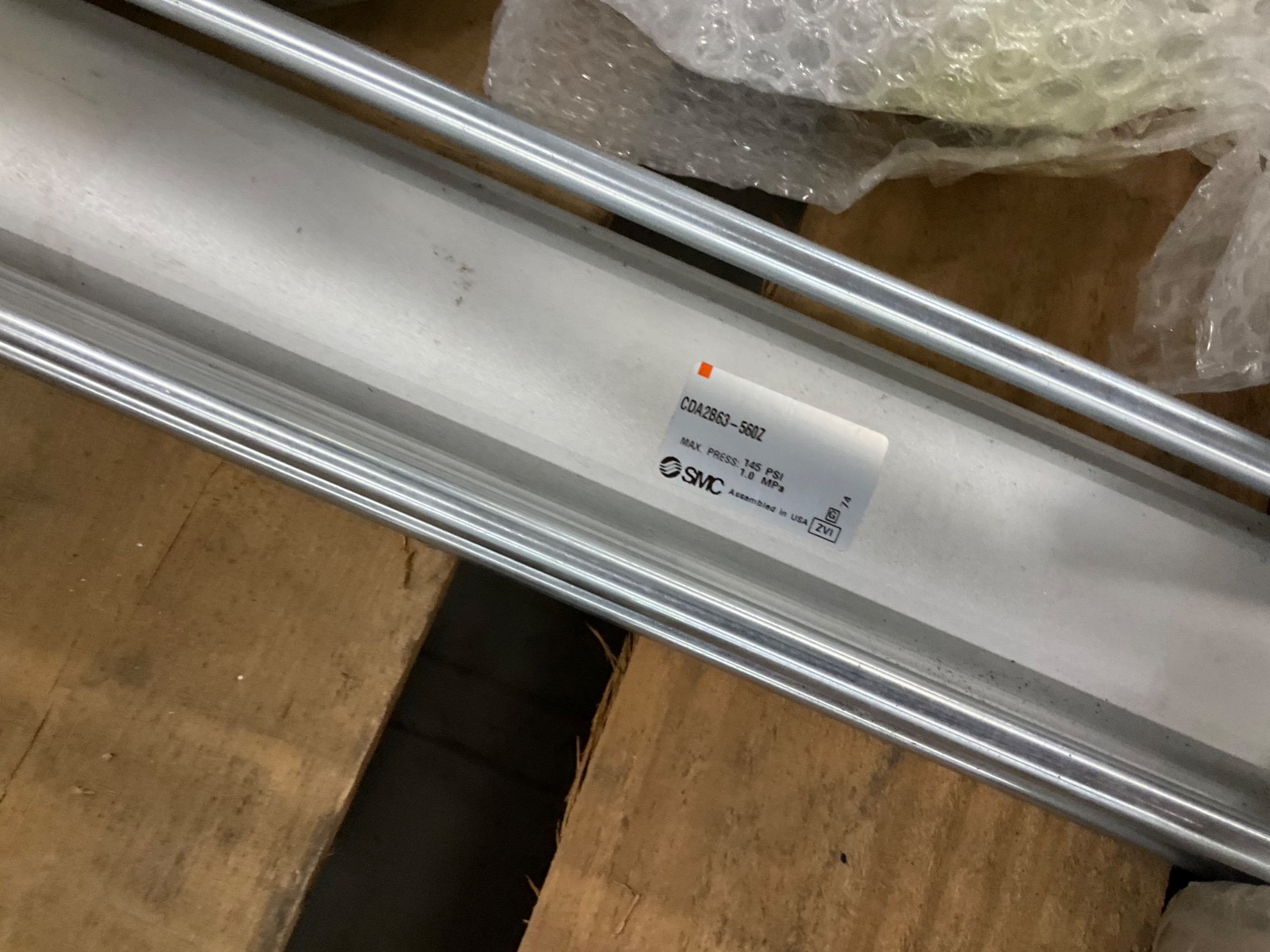 BULK LIST OF HYDRAULIC & PNEUMATIC CYLINDERS - undefined