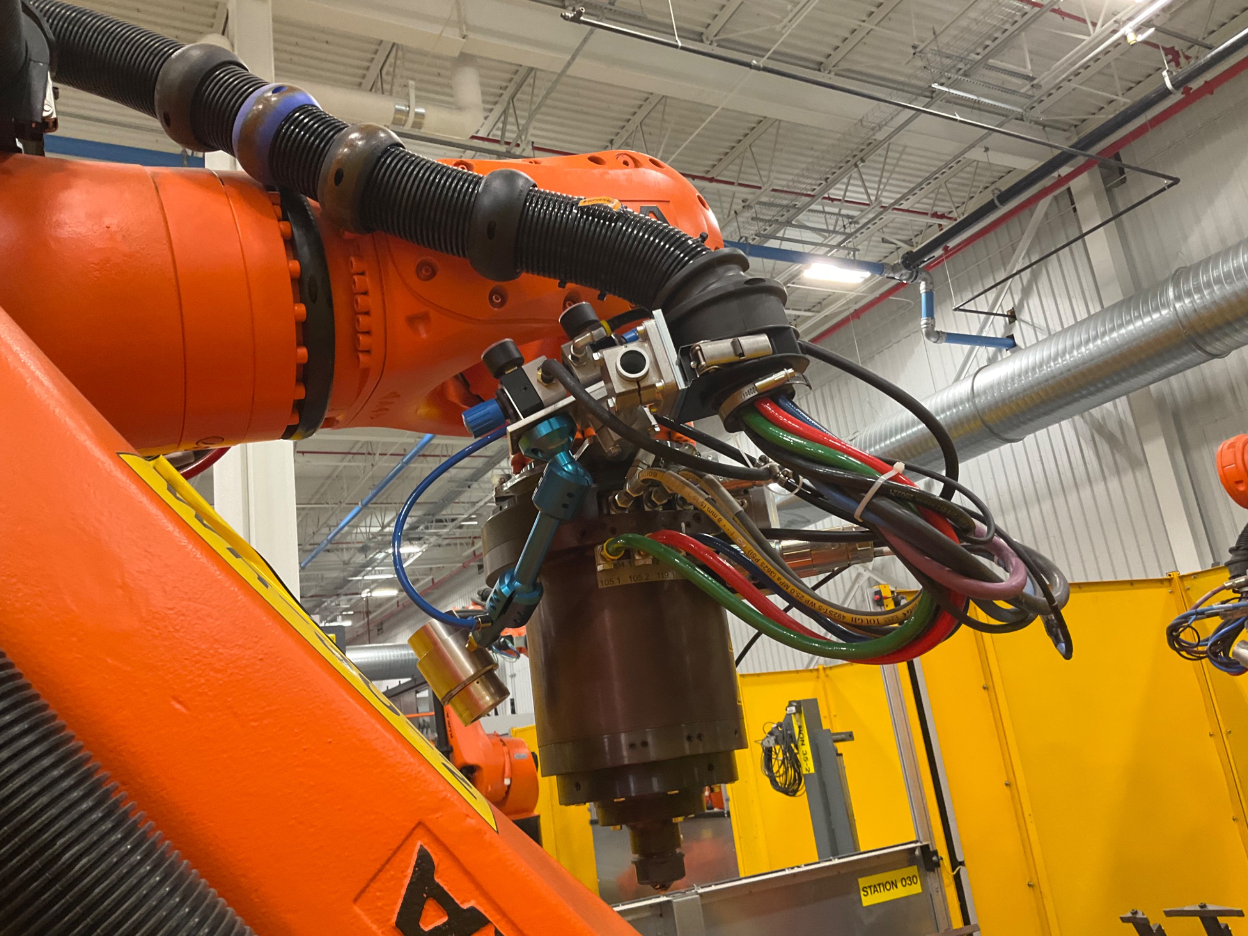 2021 KUKA KR 500 R2830 ROBOT & CONTROLLER ASSEMBLY - undefined