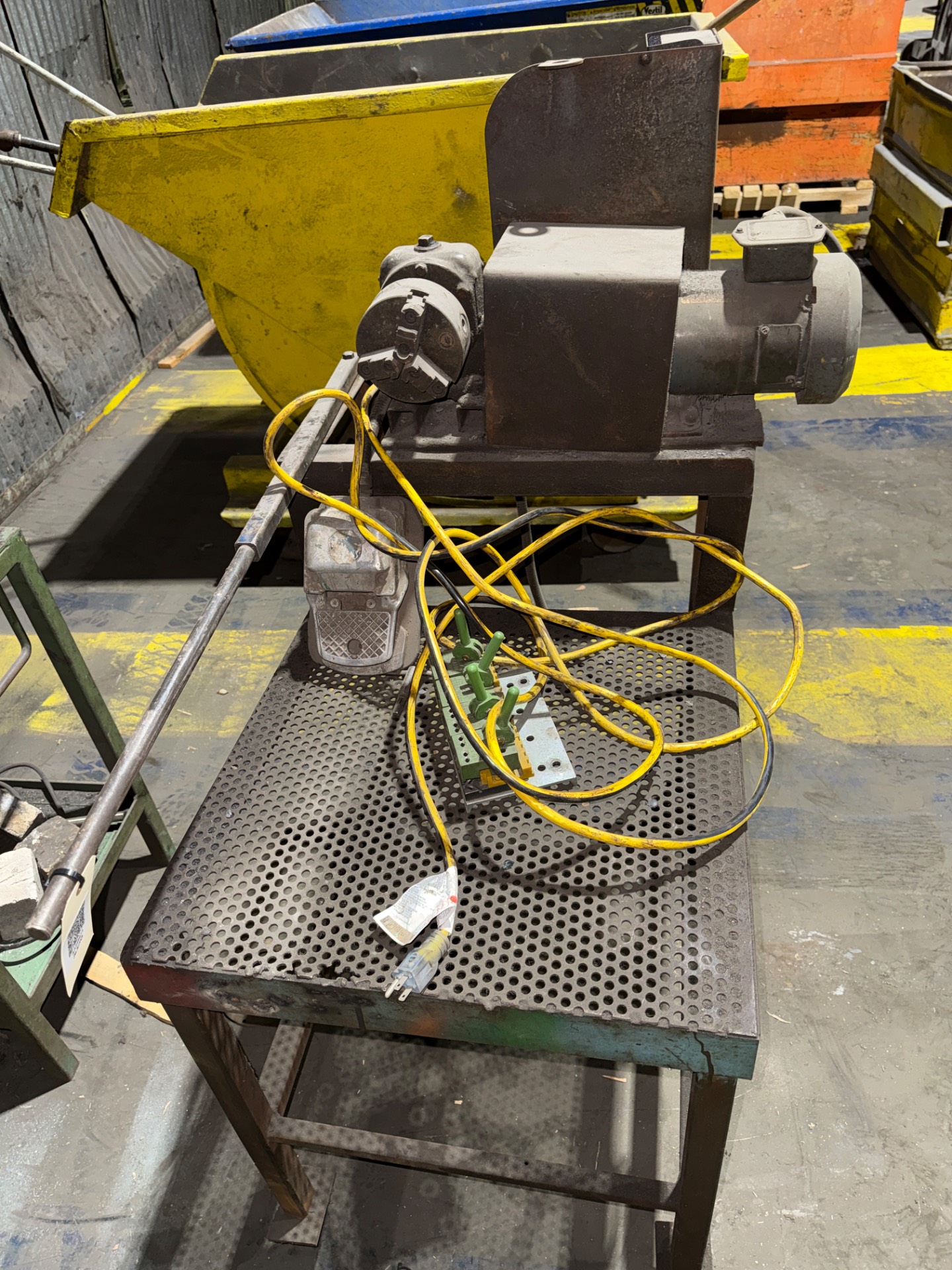 MOTORIZED WORKHOLDING STATION - undefined