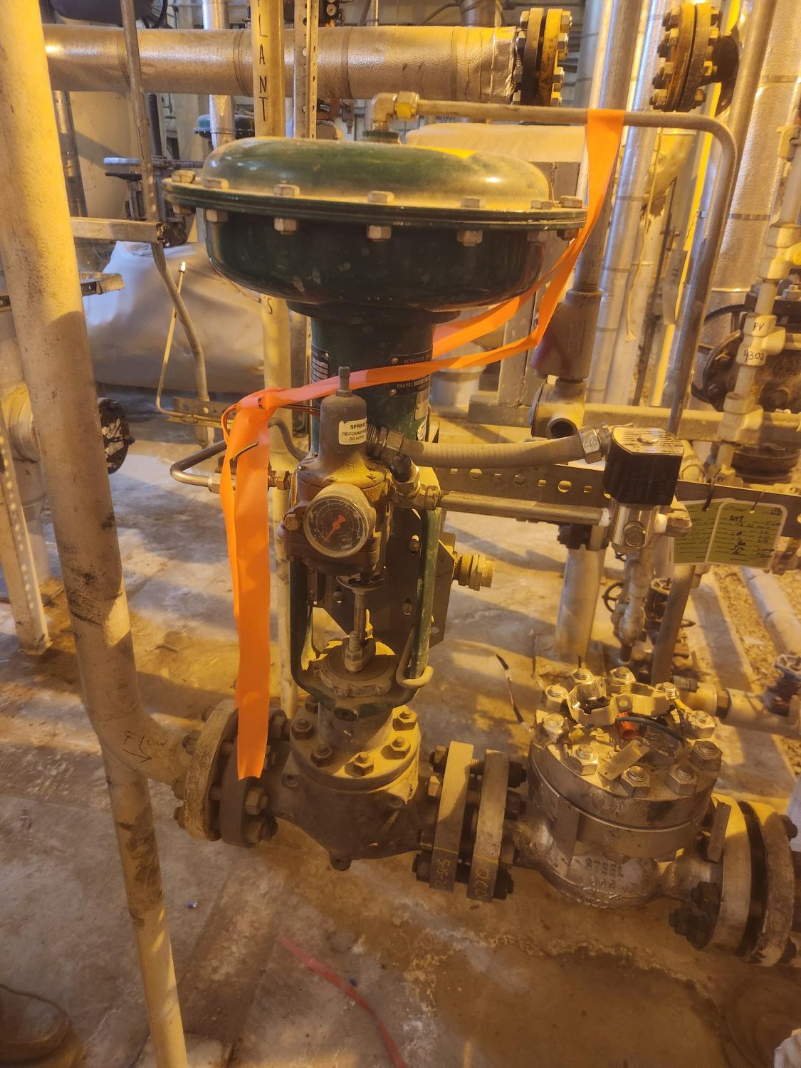 FISHER CONTROL VALVE WITH 657 ACTUATOR - undefined