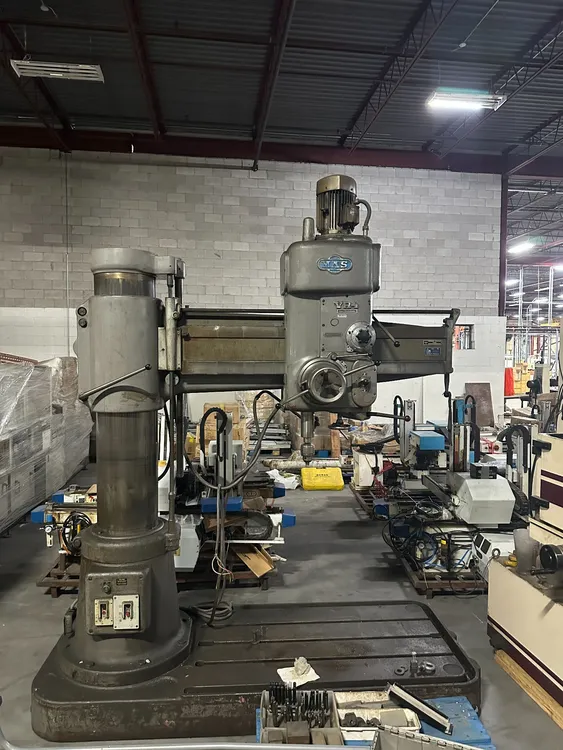 1971 MAS VR4 RADIAL DRILLING MACHINE 50MM CAPACITY, 1470MM ARM, 2000 RPM, 575V 60HZ 3PH - undefined