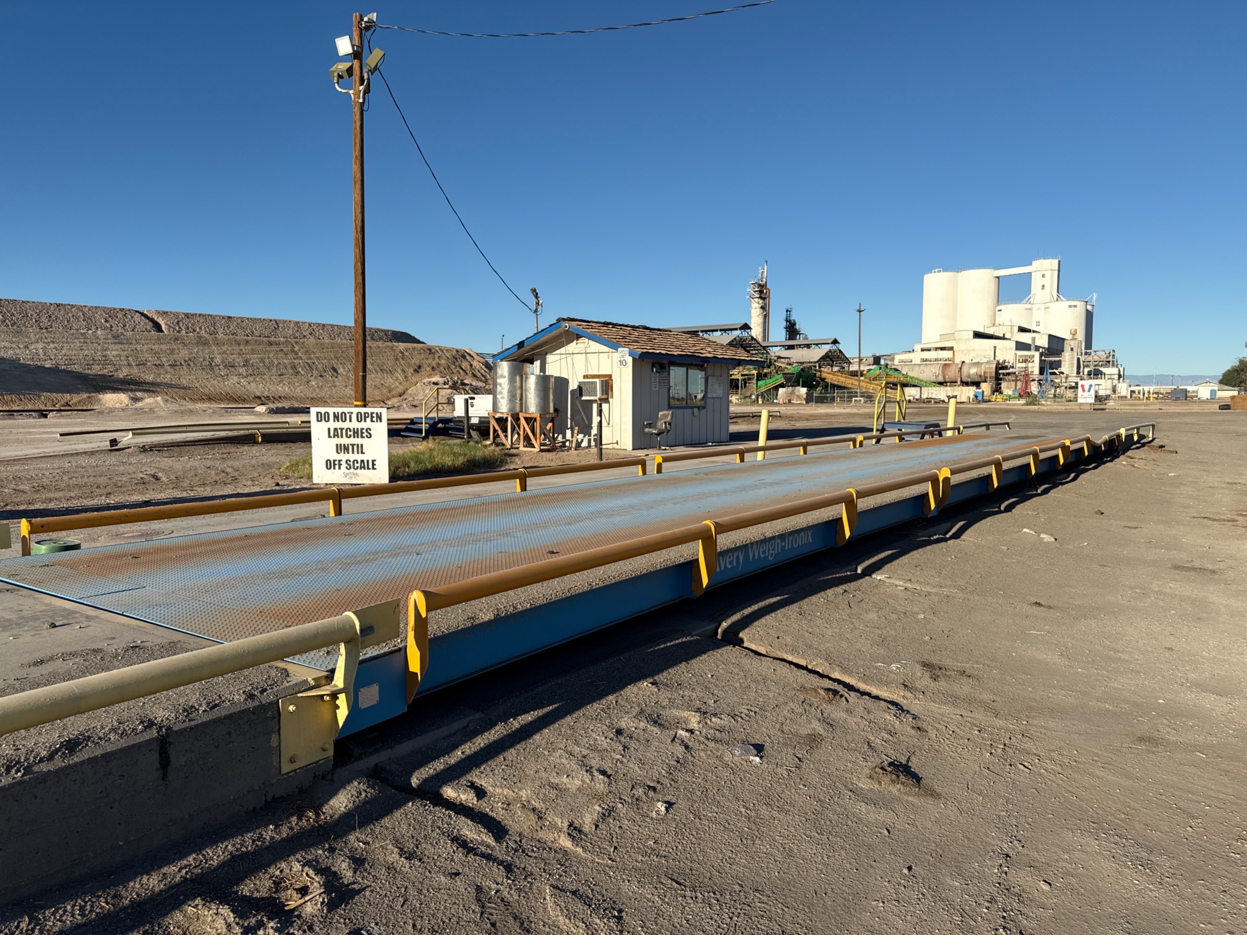 AVERY WEIGH-TRONIX BMS 7011-100T J 75 TRUCK SCALE - undefined