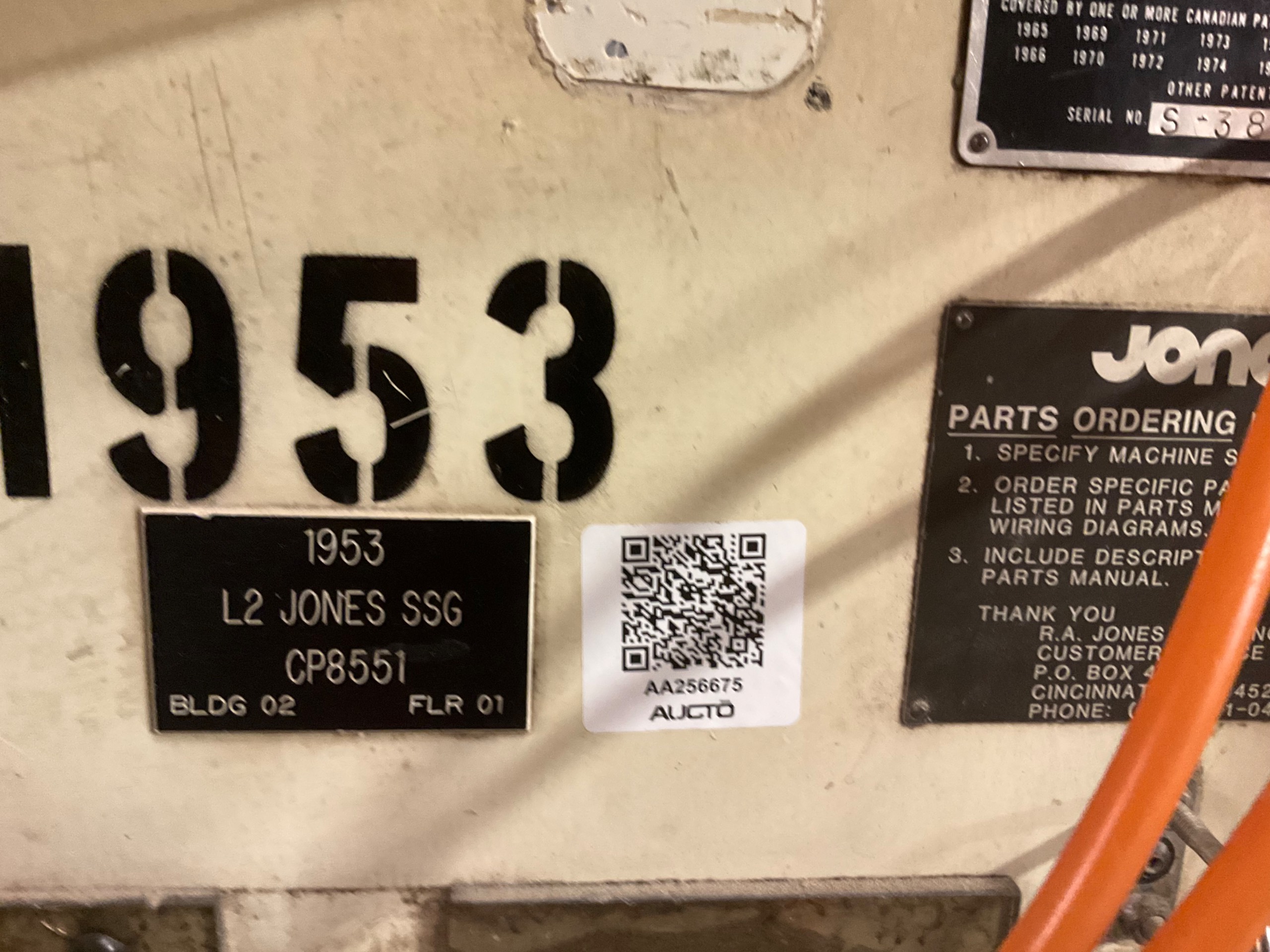 1983 JONES SSG PACKAGING MACHINE - undefined