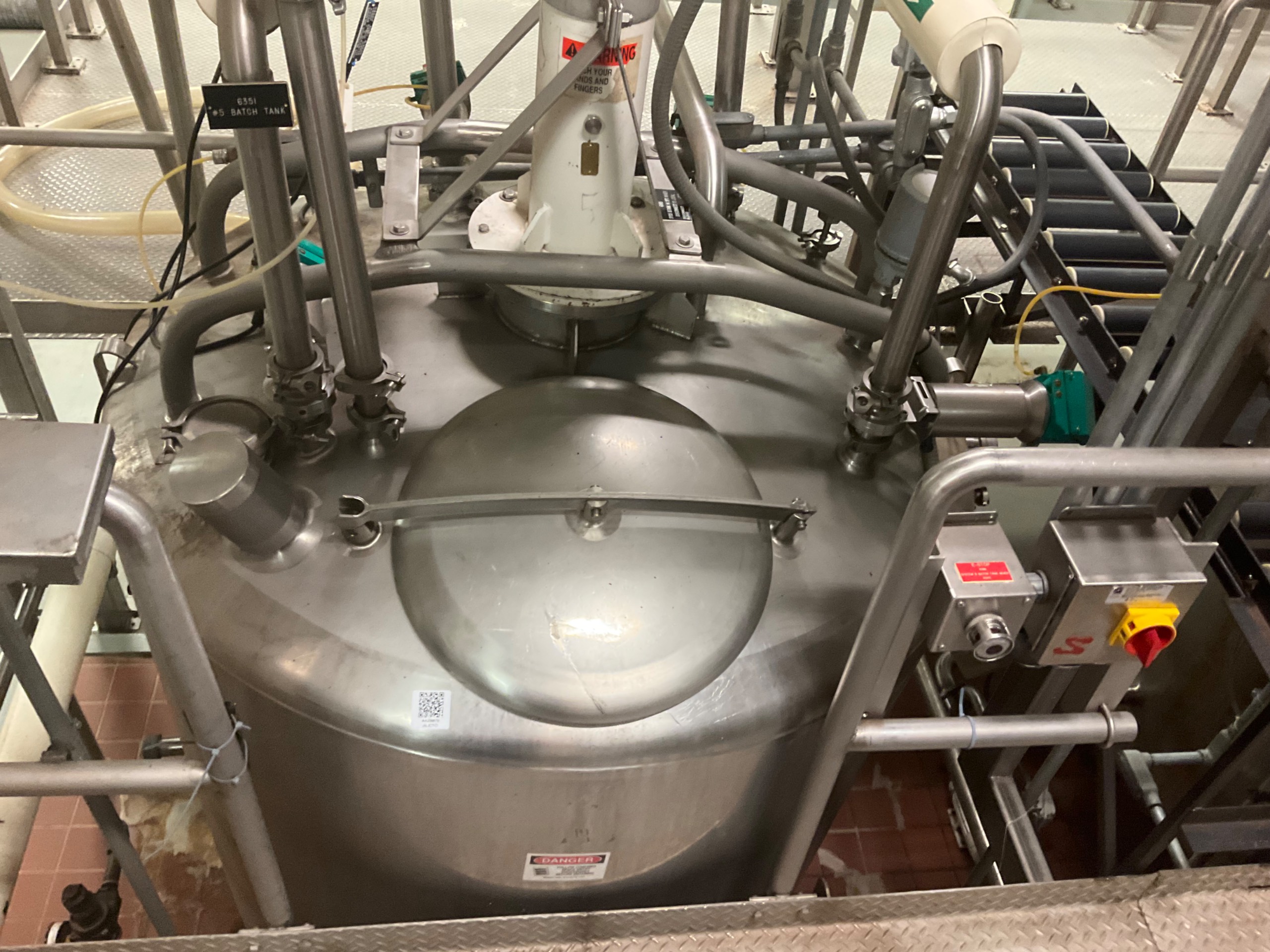 MIXER TANK 600 GALLON - undefined