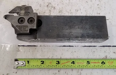 CARBOLOY AGUOR-24 TOOLHOLDER 1-1/2" SHANK, 7-1/4" OVERALL LENGTH - undefined