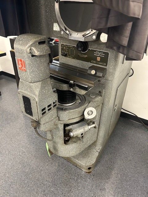 JONES & LAMSON FC-14 OPTICAL COMPARATOR - undefined