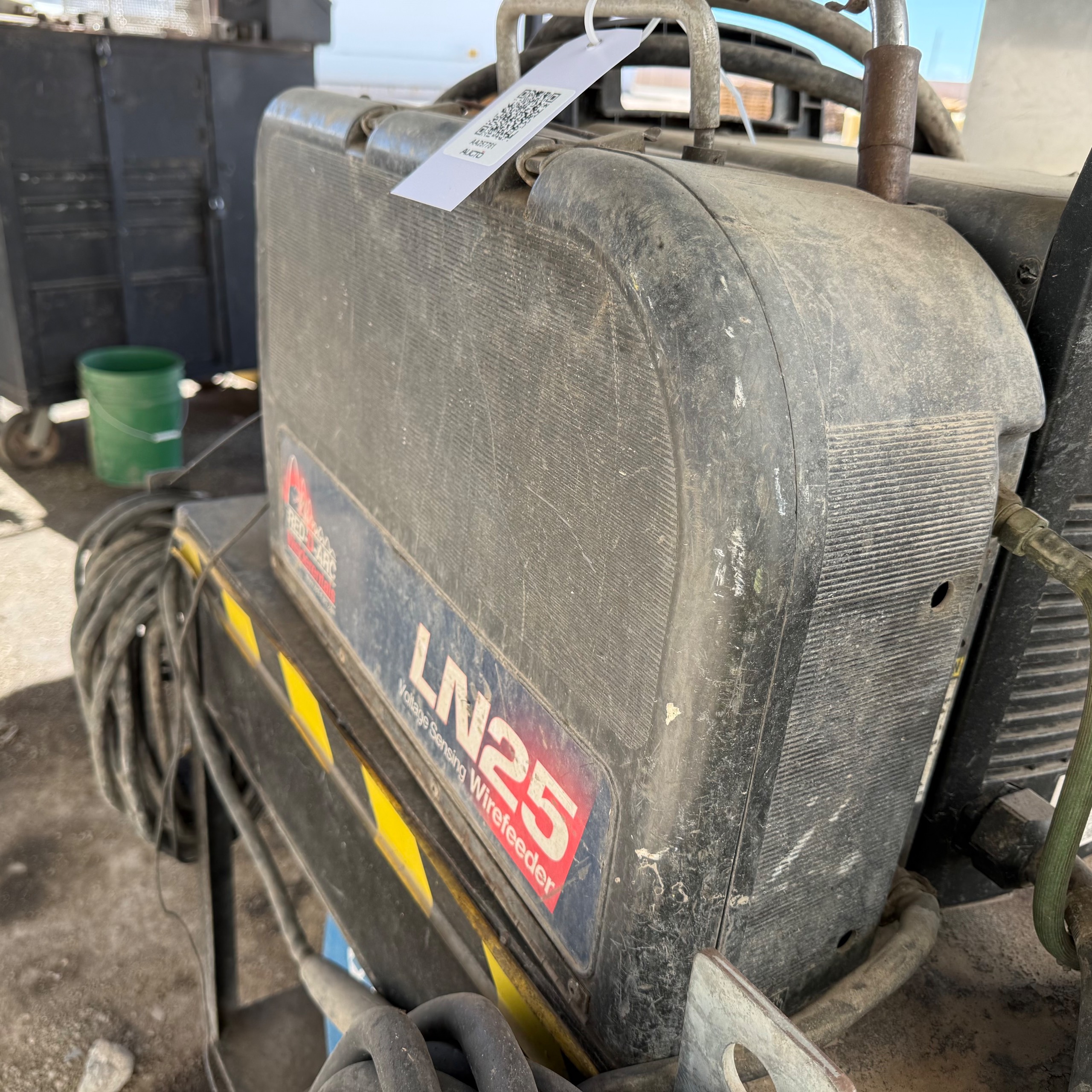 RED-D-ARC LN25 WIRE FEEDER - undefined
