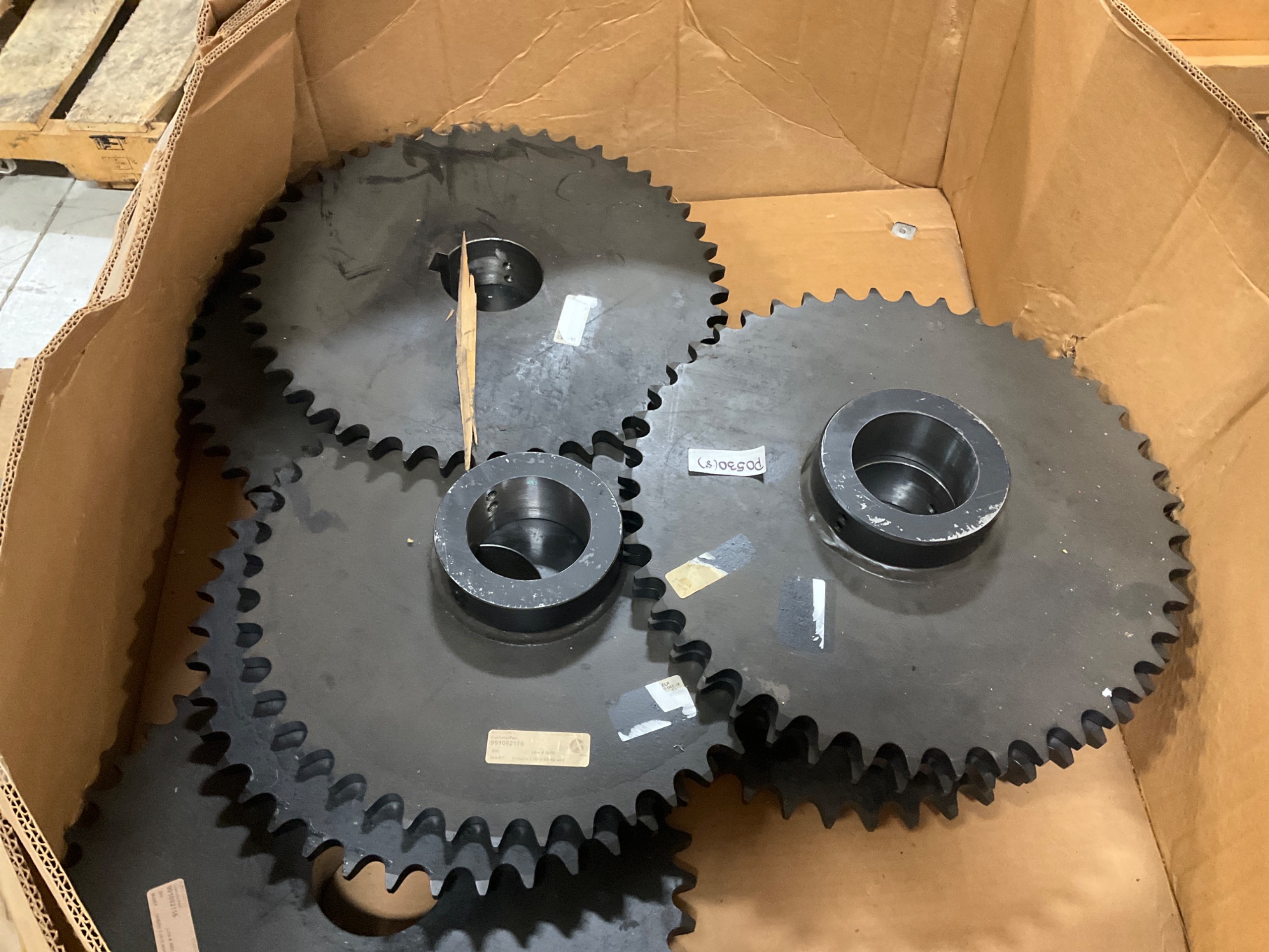 BULK LOT OF MARTIN SPROCKET AND GEAR INC SPROKETS - undefined